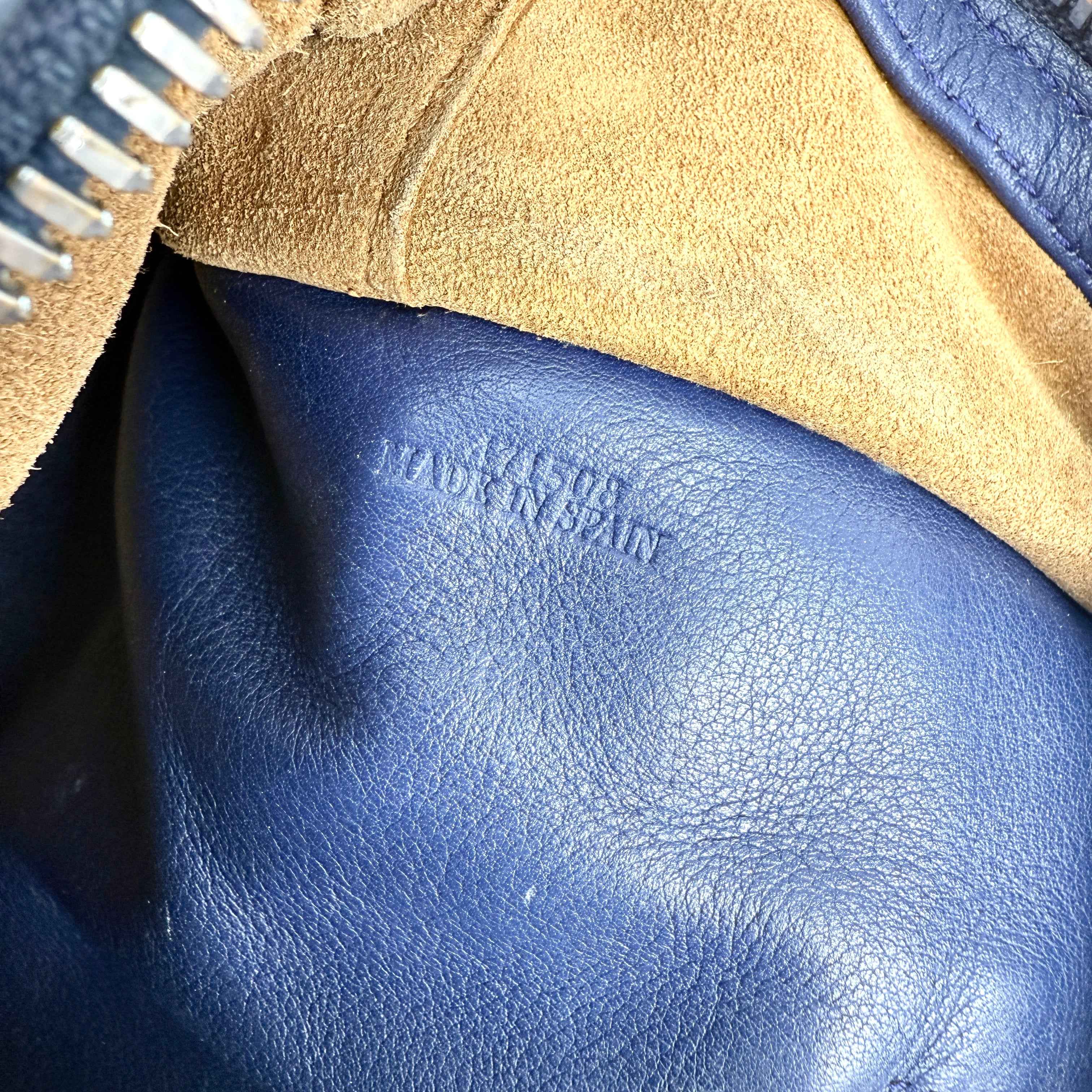 Loewe Amazona Handbag Navy blue Leather