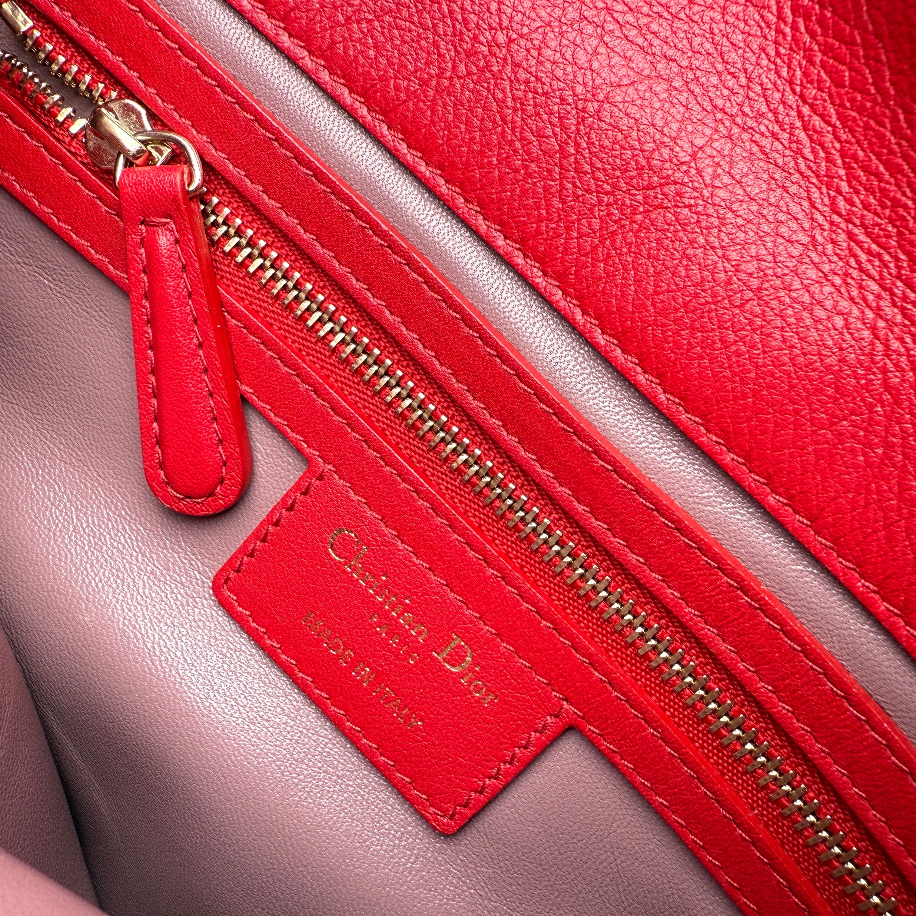 Pre-owned dior-diorling-shoulder-bag-red-front