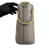 Pre-owned chloe-roy-leather-bucket-bag-front