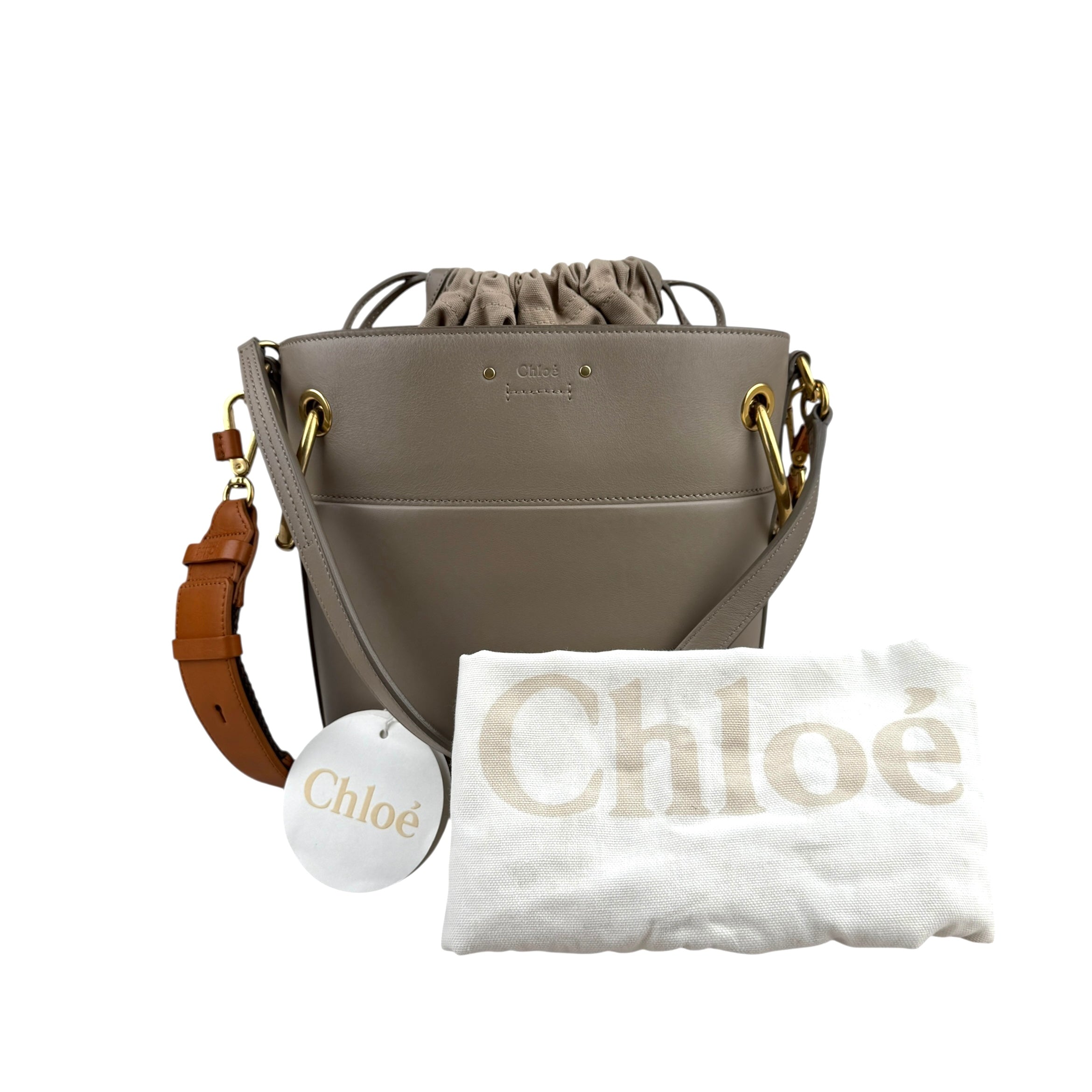 chloe-roy-leather-bucket-bag-back