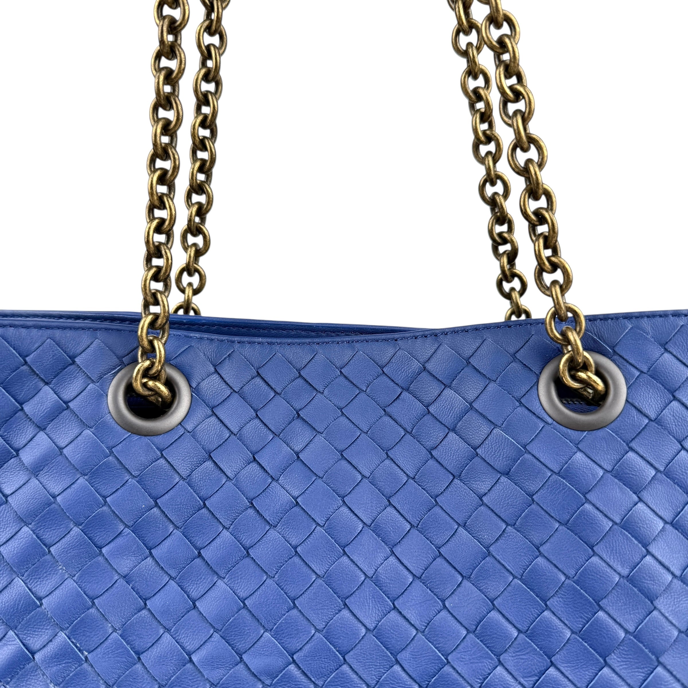 Pre-owned bottega-veneta-nappa-medium-blue-front-view
