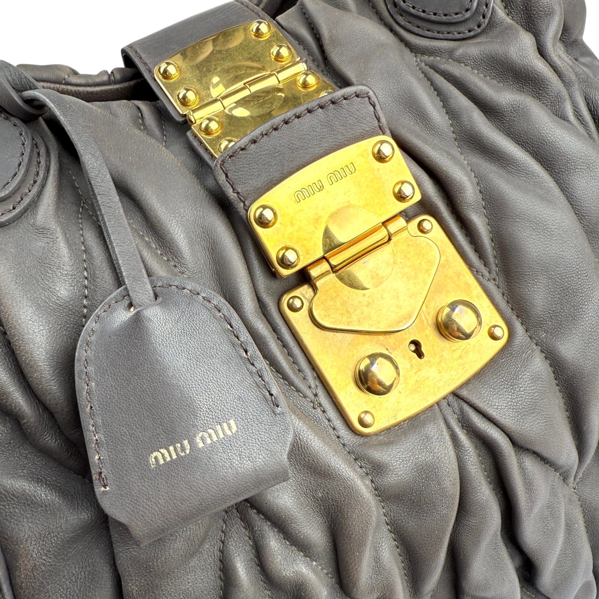 Pre-owned miu-miu-argilla-matelasse-tote-front-view