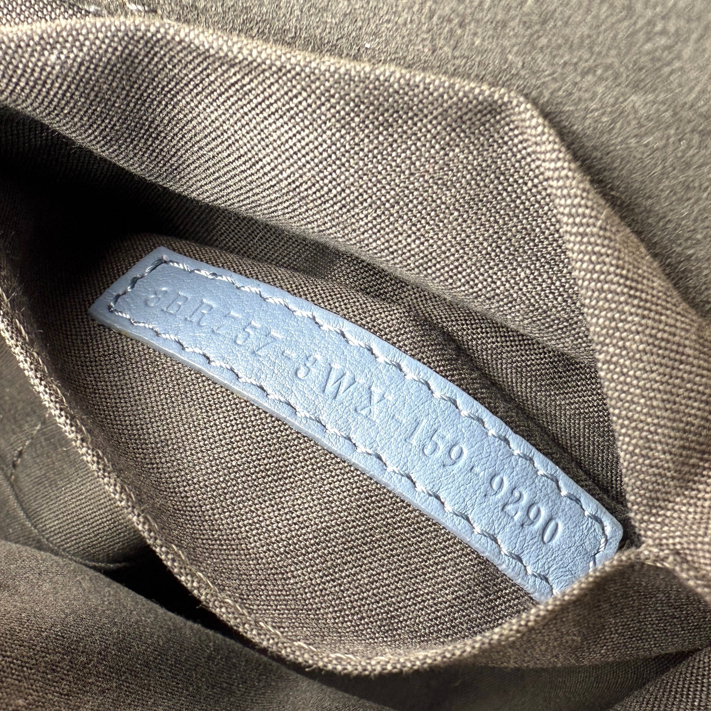 Pre-owned Fendi Cerulean Blue Calfskin Leather Baguette Shoulder Bag
