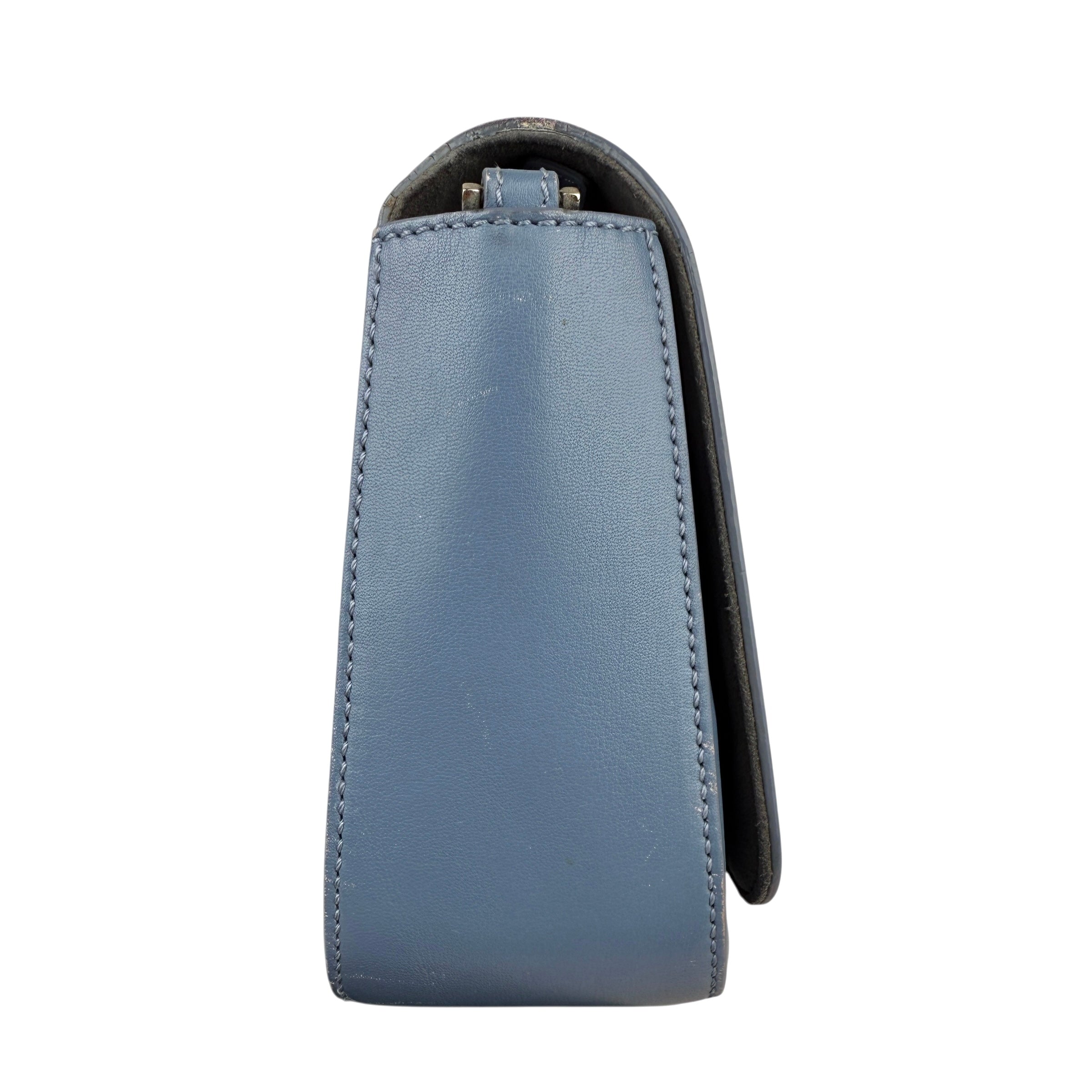 Pre-owned Fendi Cerulean Blue Calfskin Leather Baguette Shoulder Bag