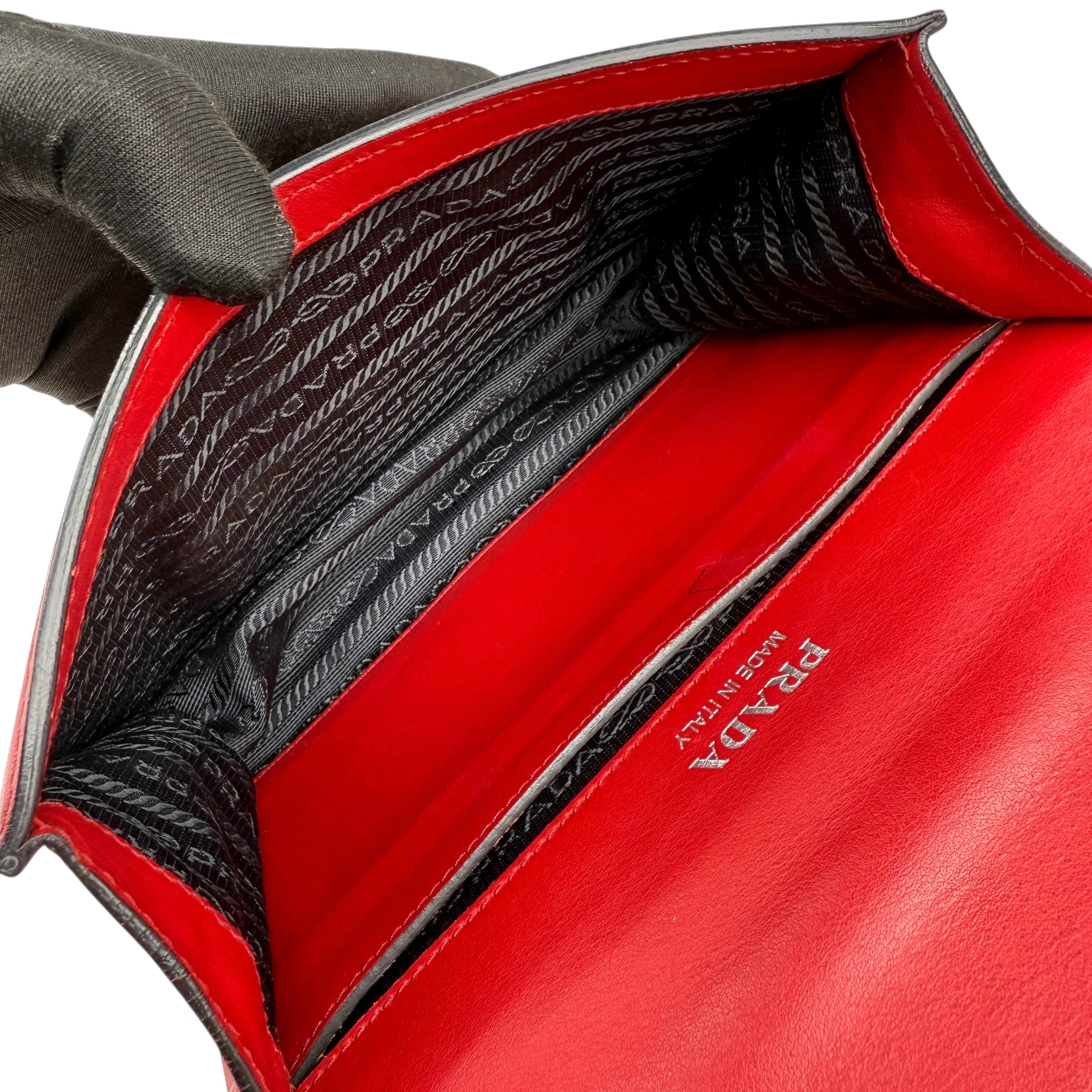Pre-owned prada-plex-ribbon-shoulder-front-view