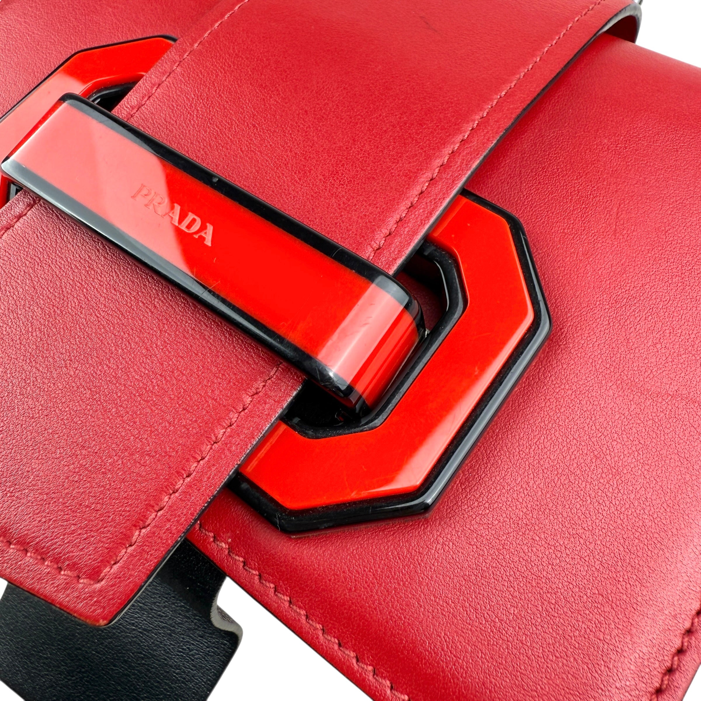 Pre-owned prada-plex-ribbon-shoulder-front-view