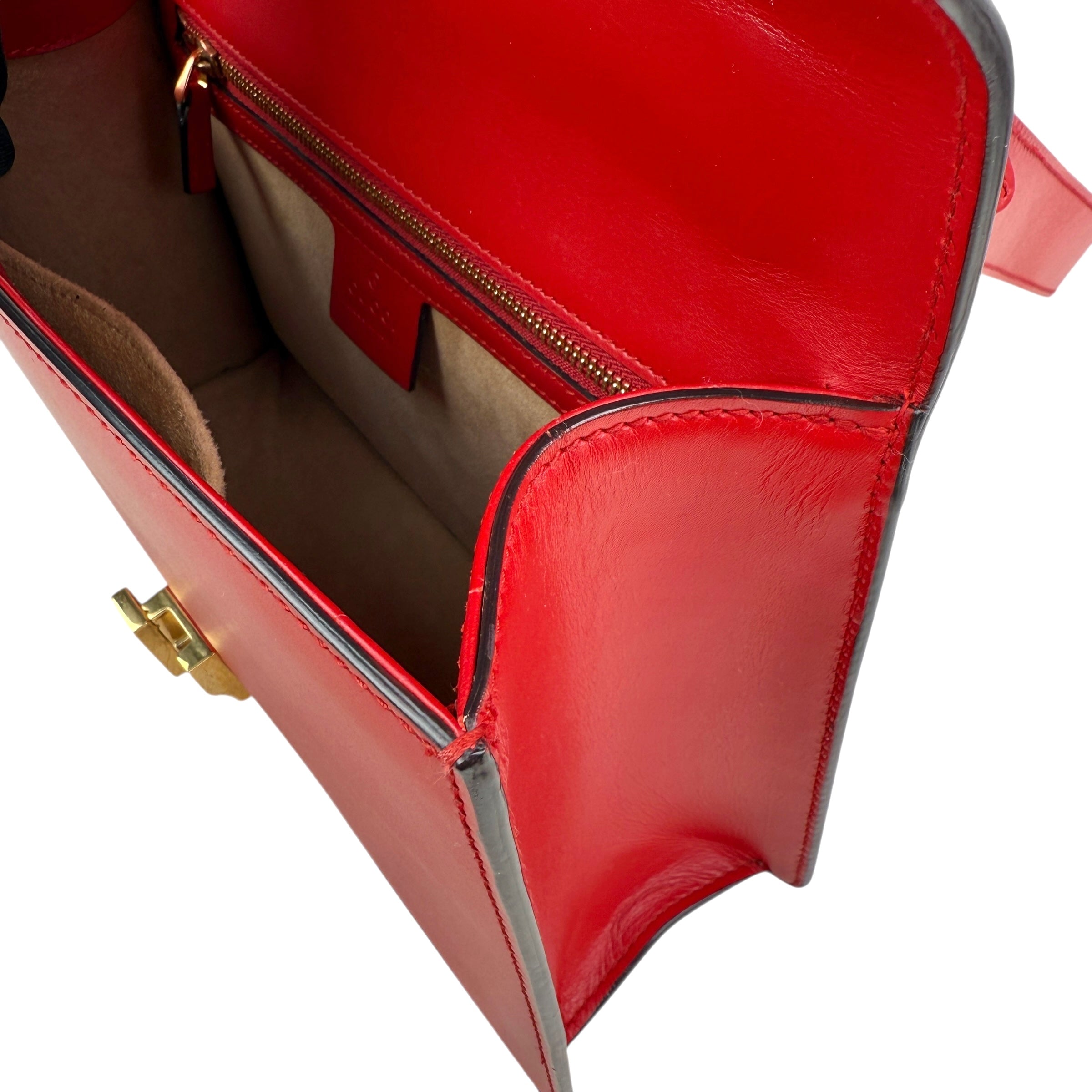 Pre-owned gucci-sylvie-shoulder-bag-medium-red-leather-front-view