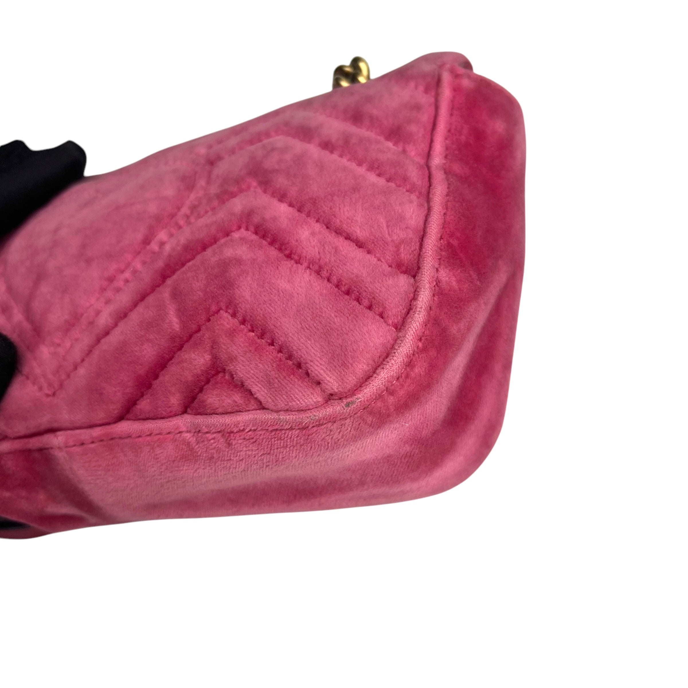 Pre-owned gucci-marmont-medium-pink-suede-leather-bag-front