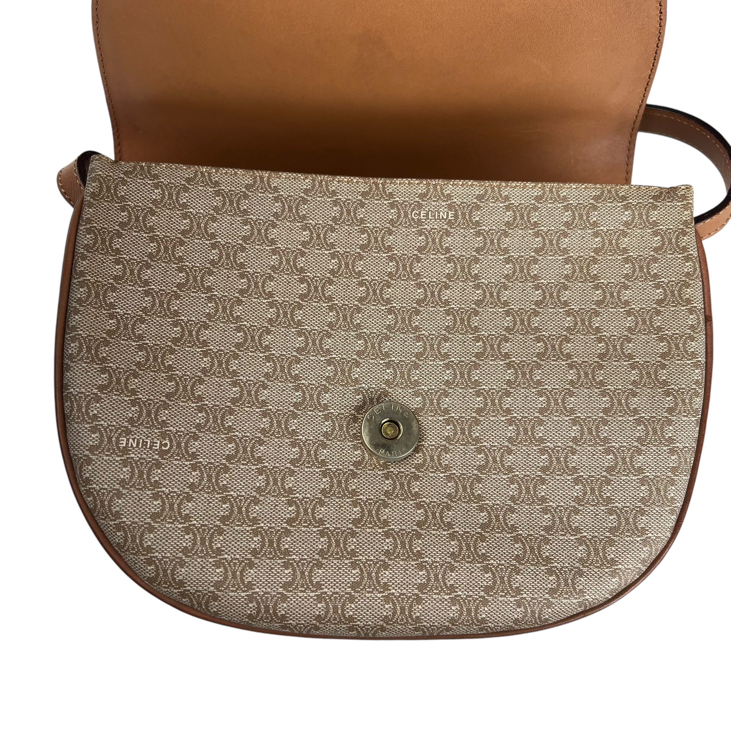Pre-owned celine-macadam-brown-leather-shoulder-bag-women-front