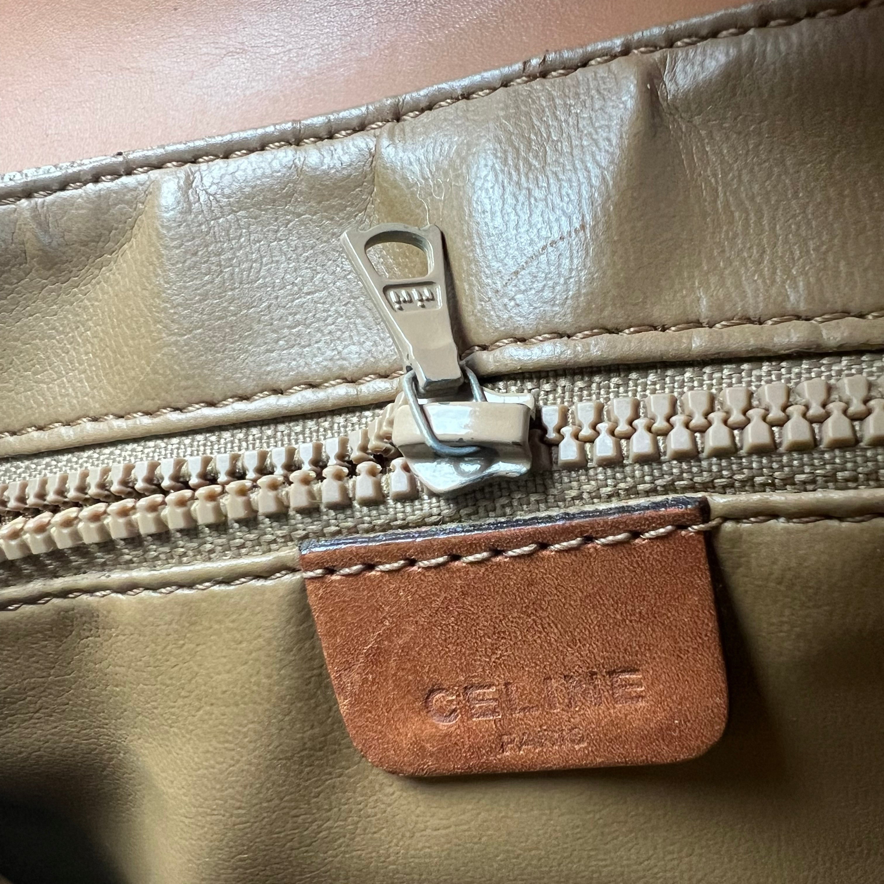 Pre-owned celine-macadam-brown-leather-shoulder-bag-women-front