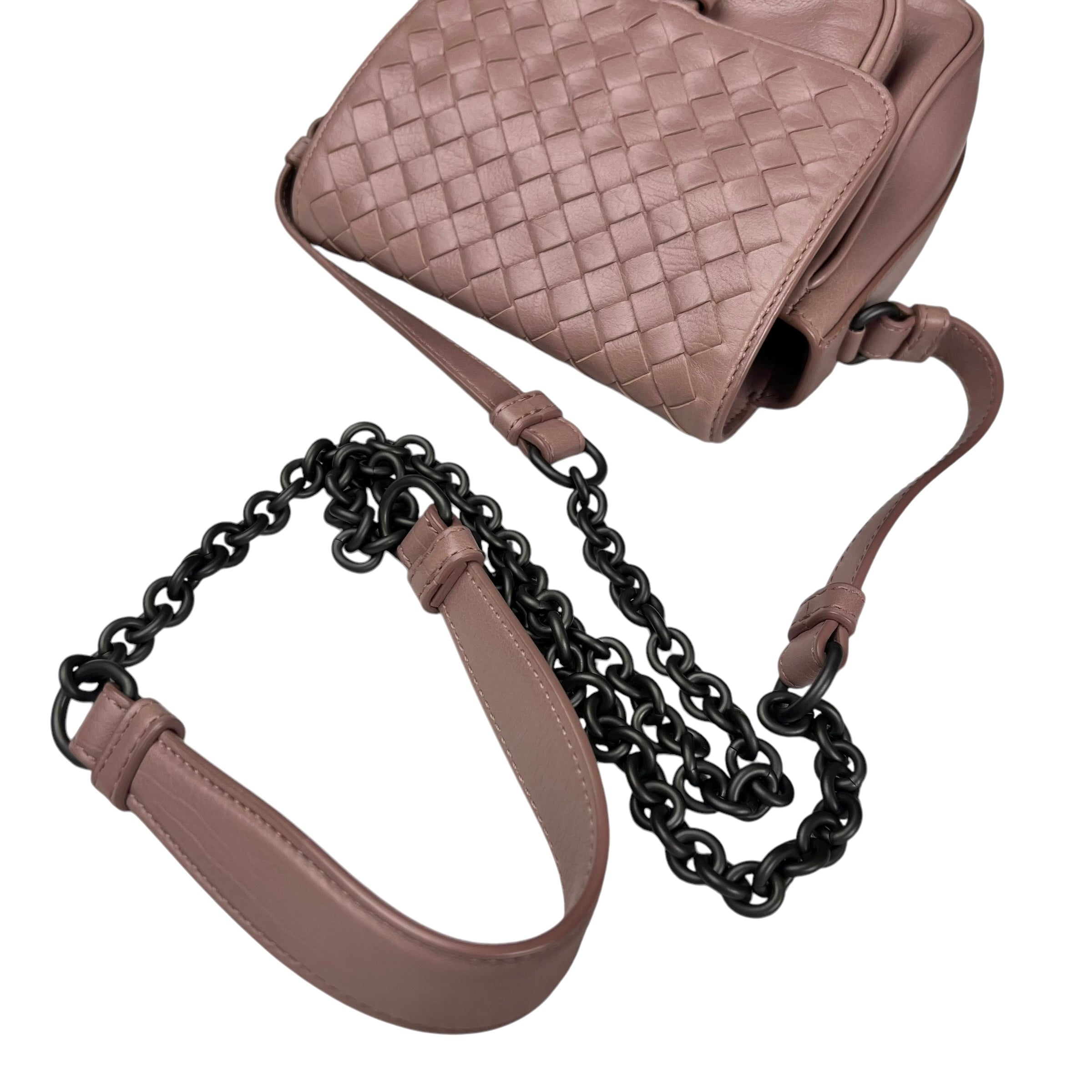 Pre-owned bottega-veneta-intrecciato-nappa-leather-shoulder-bag-front