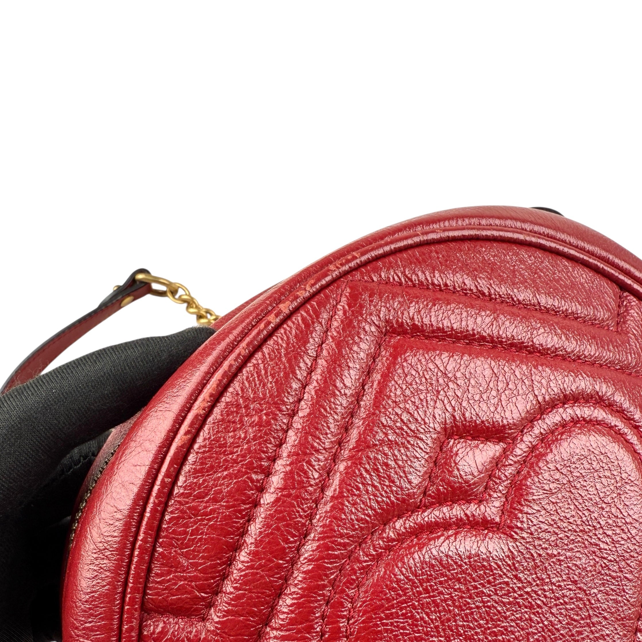 Pre-owned gucci-gg-marmont-round-leather-crossbody-bag
