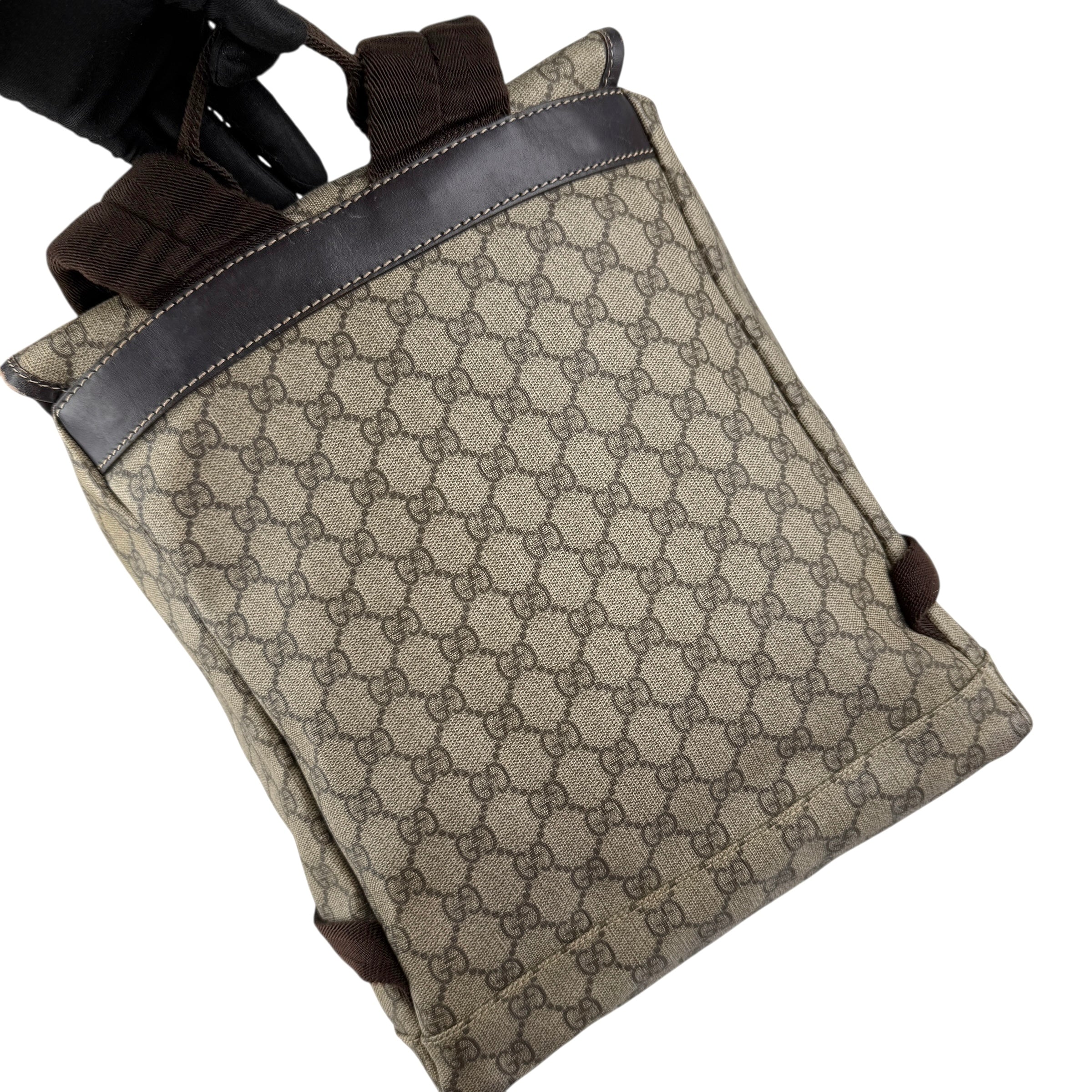Pre-owned gucci-single-buckle-backpack-gg-supreme-canvas-brown