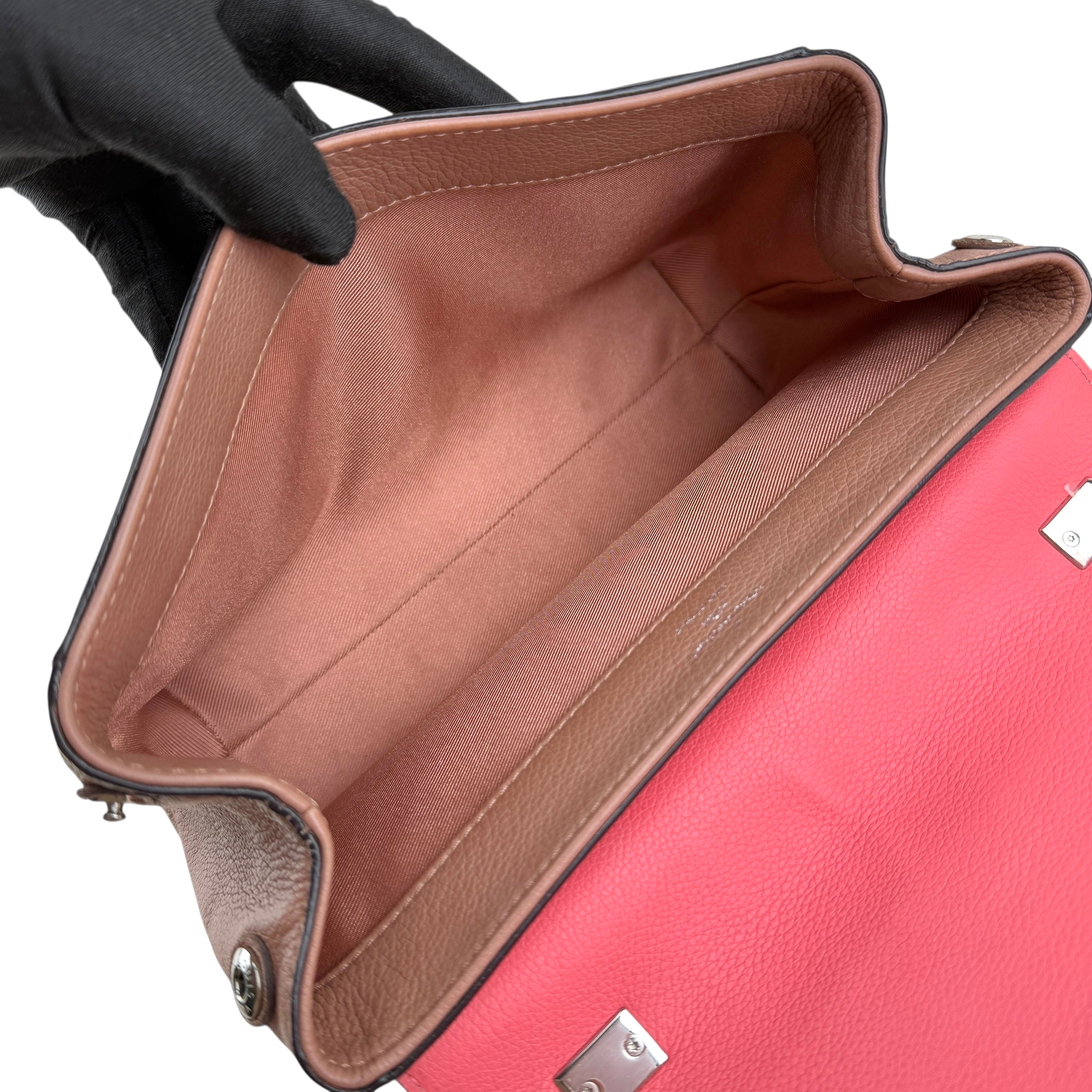 Pre-owned louis-vuitton-lockme-ii-top-handle-handbag