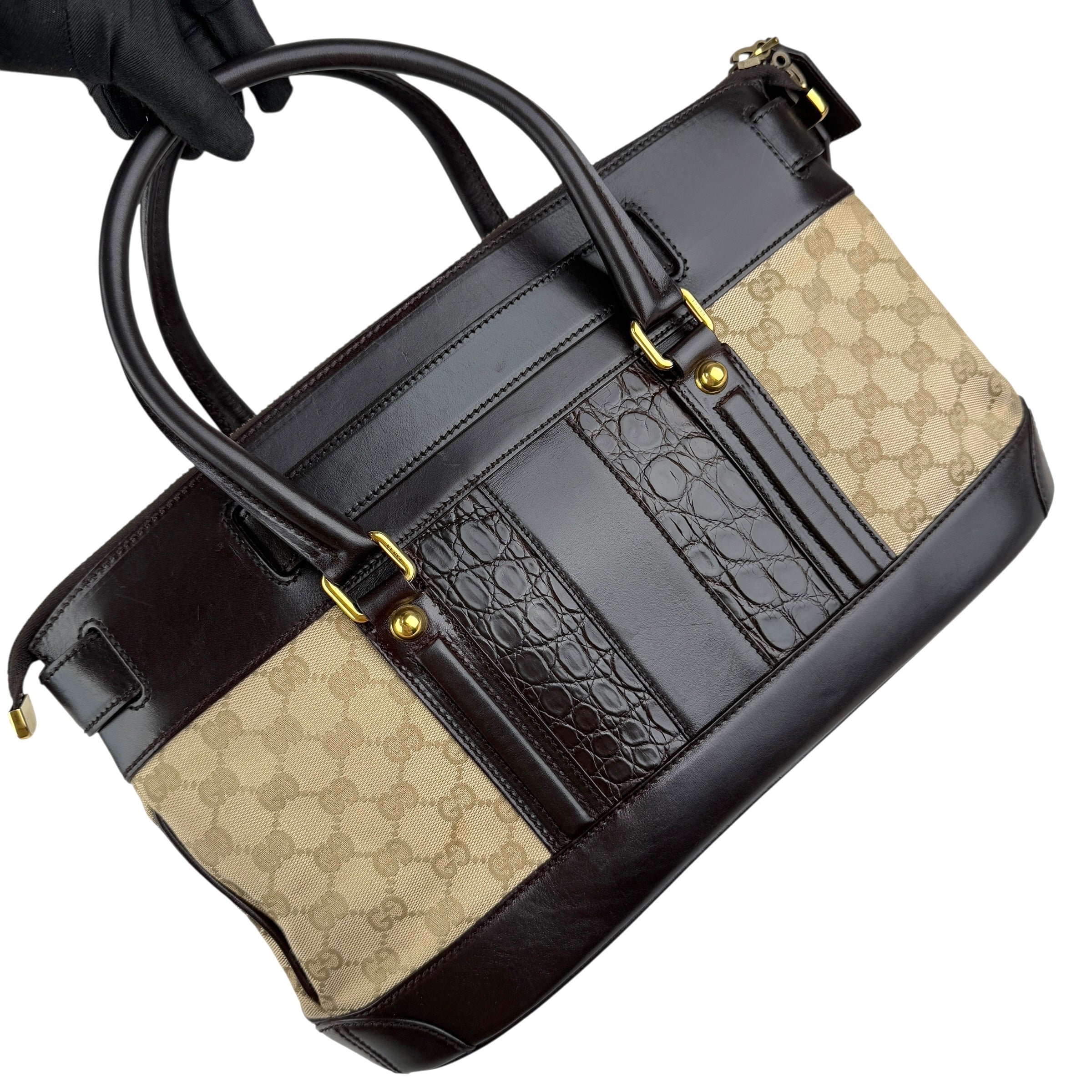 Pre-owned gucci-gg-canvas-body-bag-brown