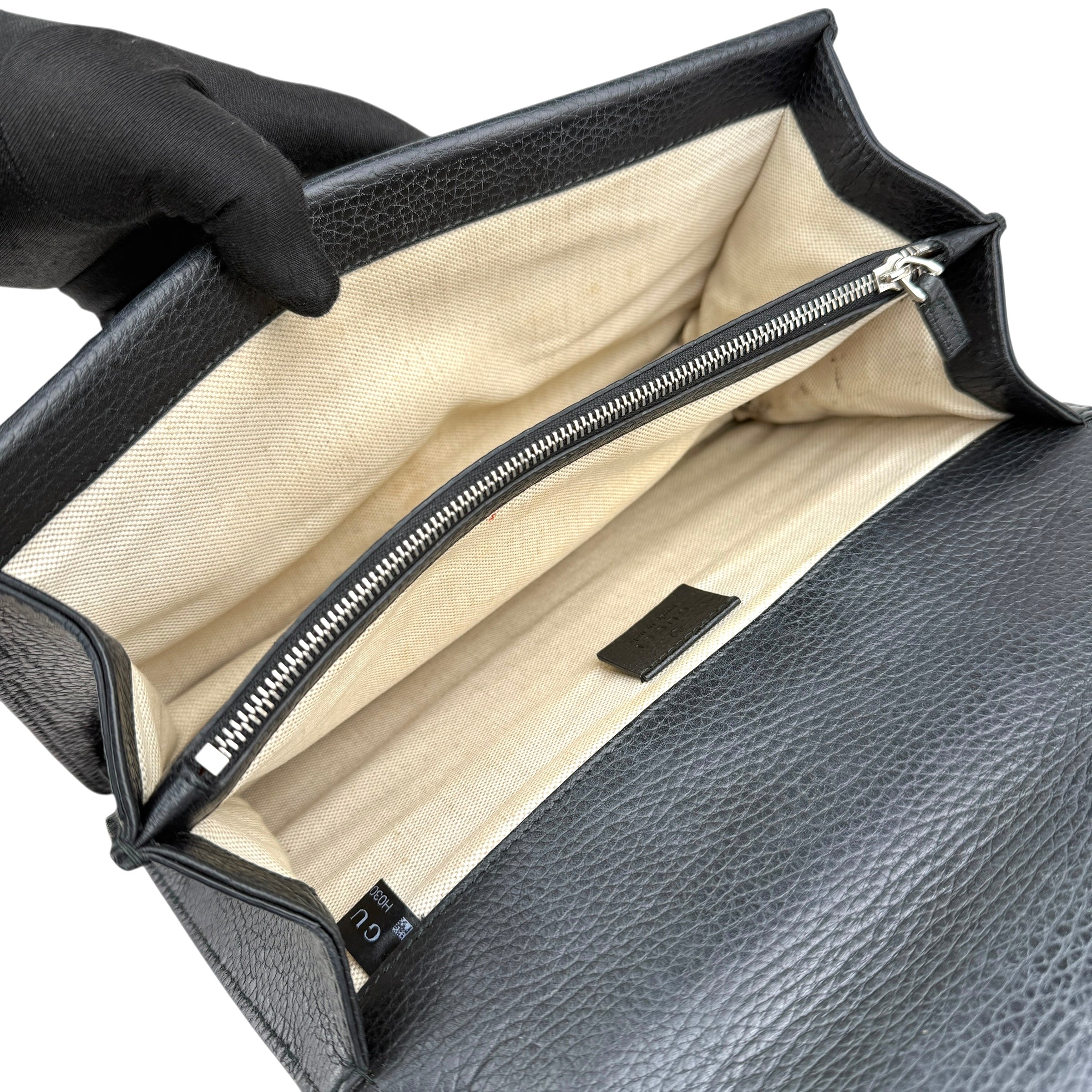 gucci black grained leather medium dionysus shoulder bag inside