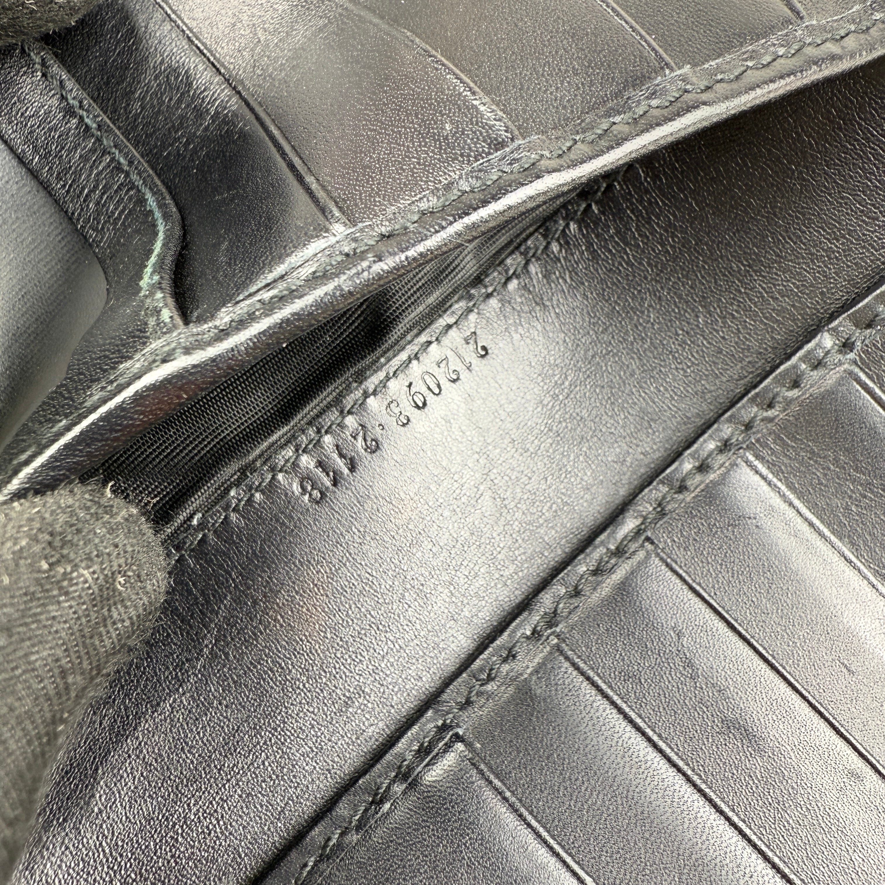Gucci Black leather wallet