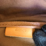 Pre-owned Louis Vuitton Monogram Canvas Saumur Messenger Bag messenger bag