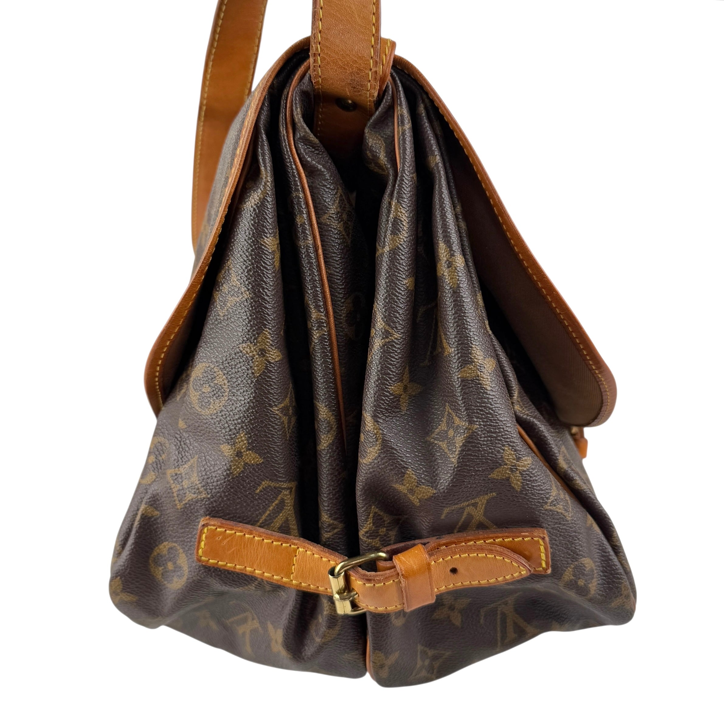 Pre-owned Louis Vuitton Monogram Canvas Saumur Messenger Bag messenger bag