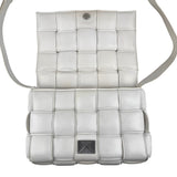 Pre-owned Bottega Veneta White Nappa Leather Maxi Weave Padded Cassette bag