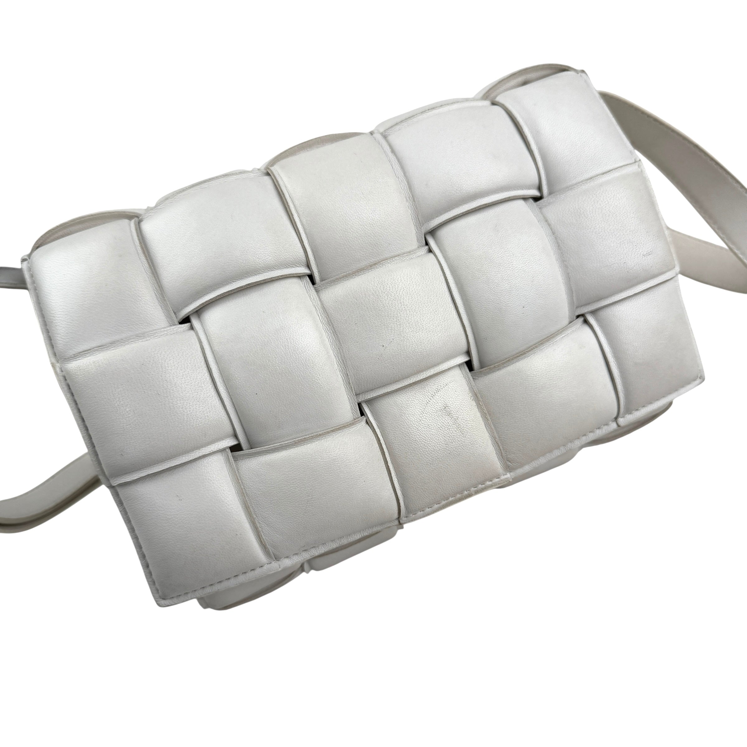Pre-owned Bottega Veneta White Nappa Leather Maxi Weave Padded Cassette bag