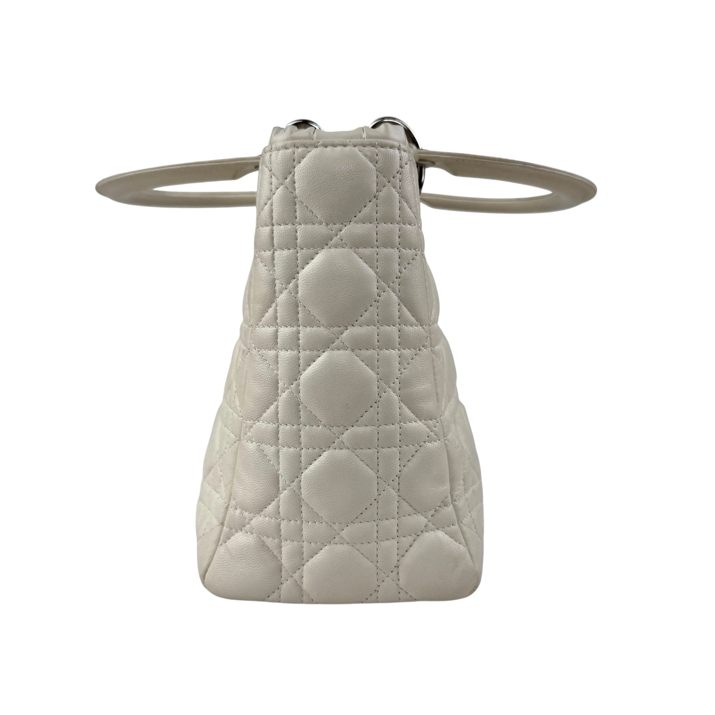 Pre-owned Dior Lady Medium Shoulder Bag White shoulder bag