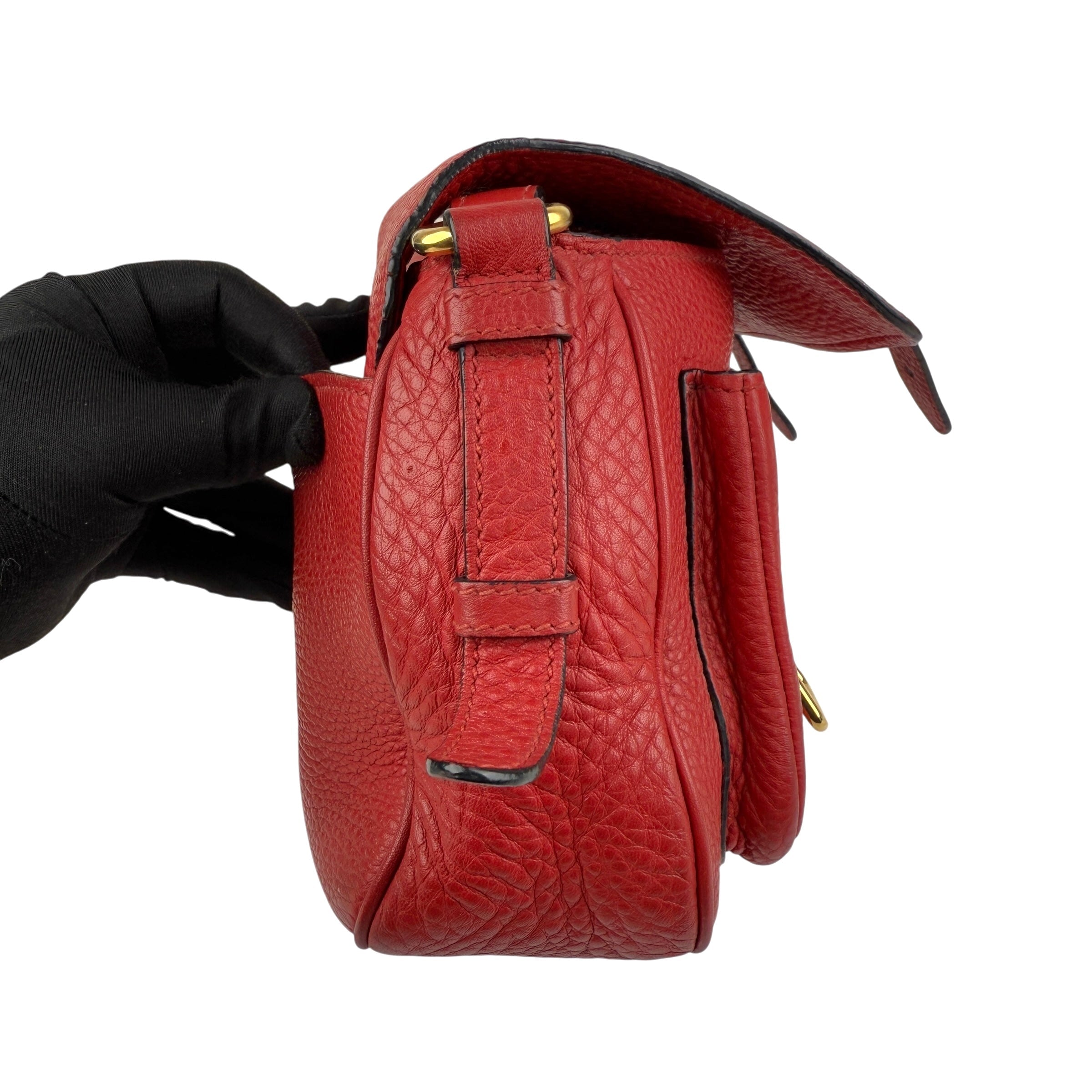 Pre-owned Prada Red Leather Buckle Flap Shoulder Bag
