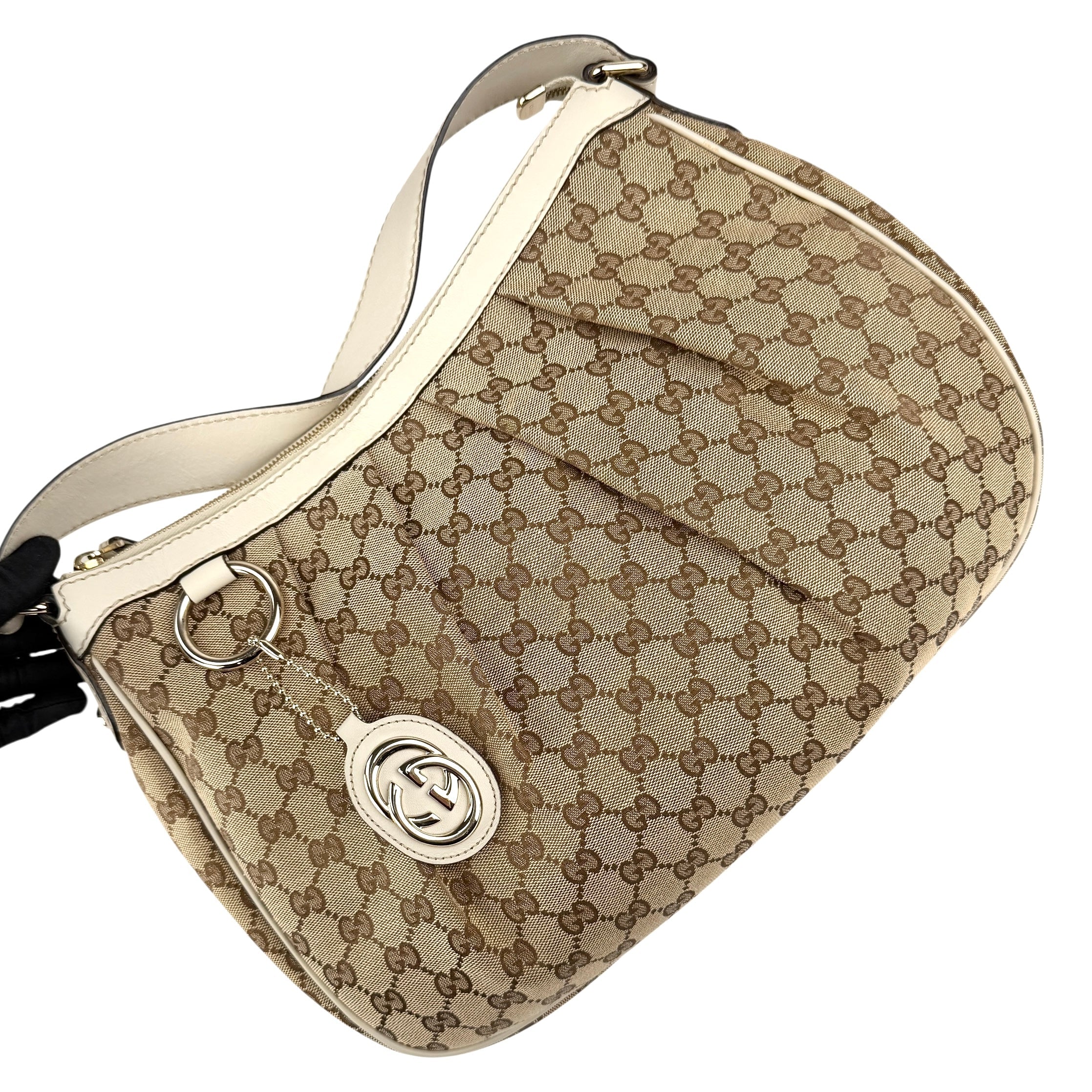 Pre-owned Gucci Beige/White GG Canvas Medium Sukey Hobo bag