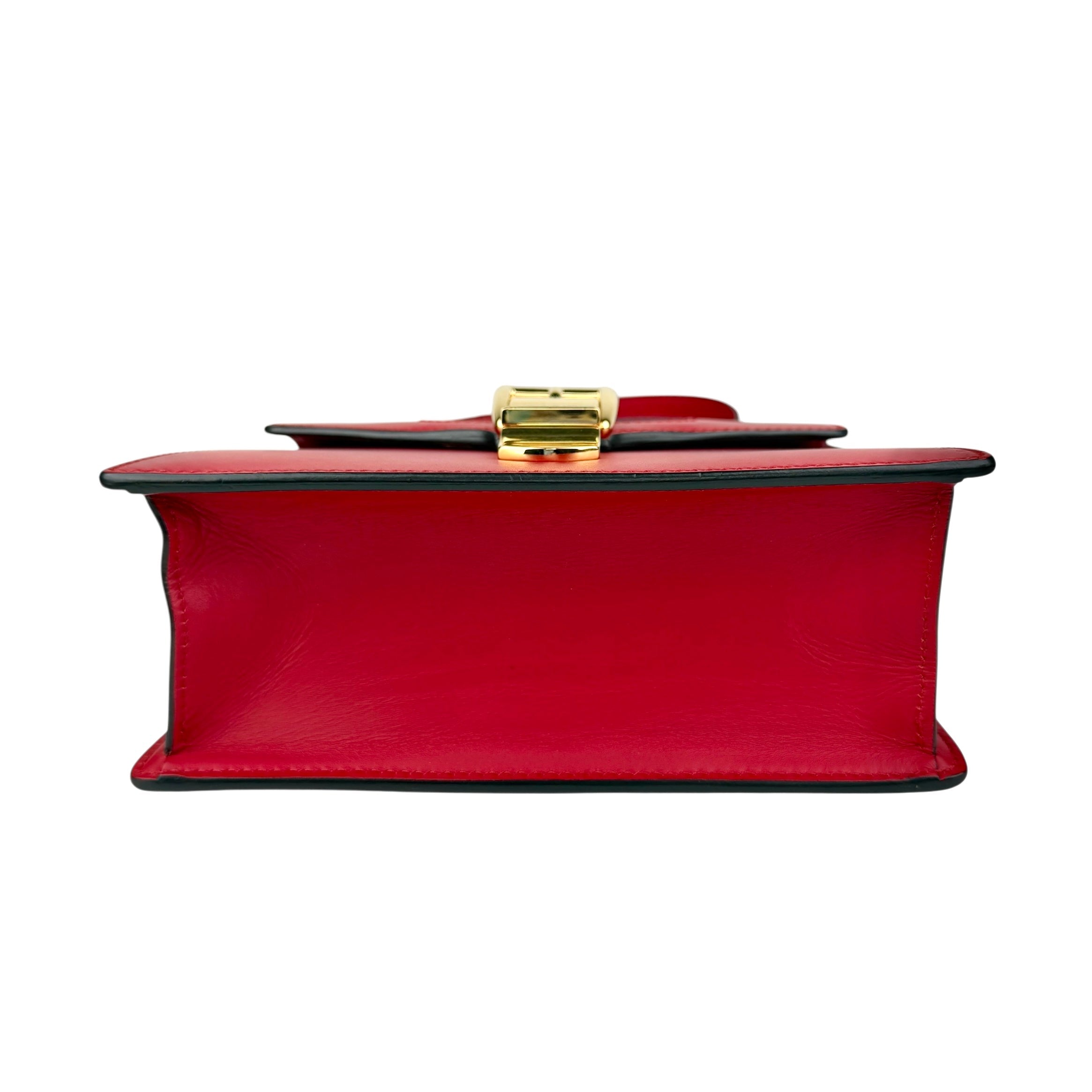 Pre-owned Gucci Red Leather Mini Web Sylvie Top Handle bag