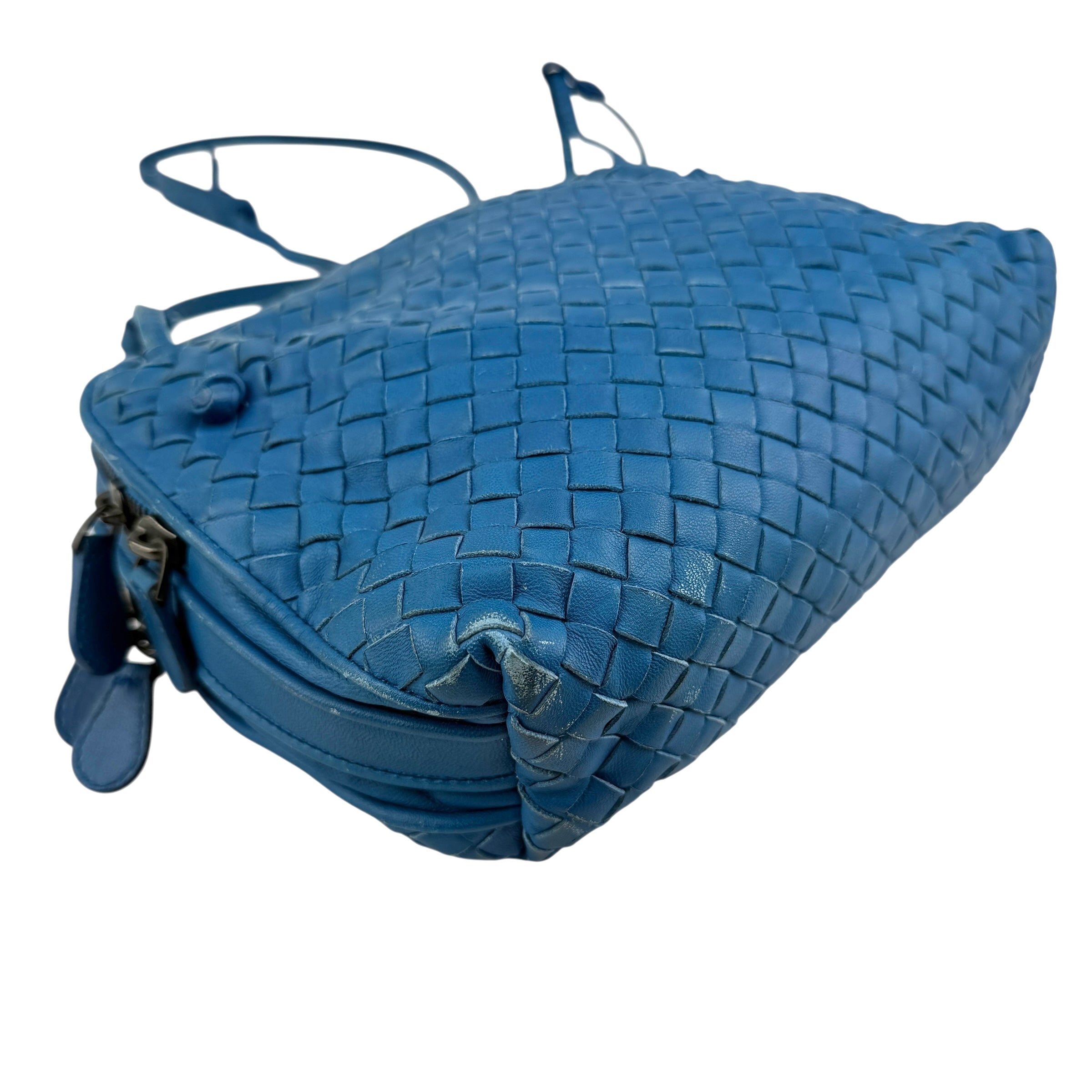 Pre-owned Bottega Veneta Blue Intrecciato Leather Nodini Crossbody Bag