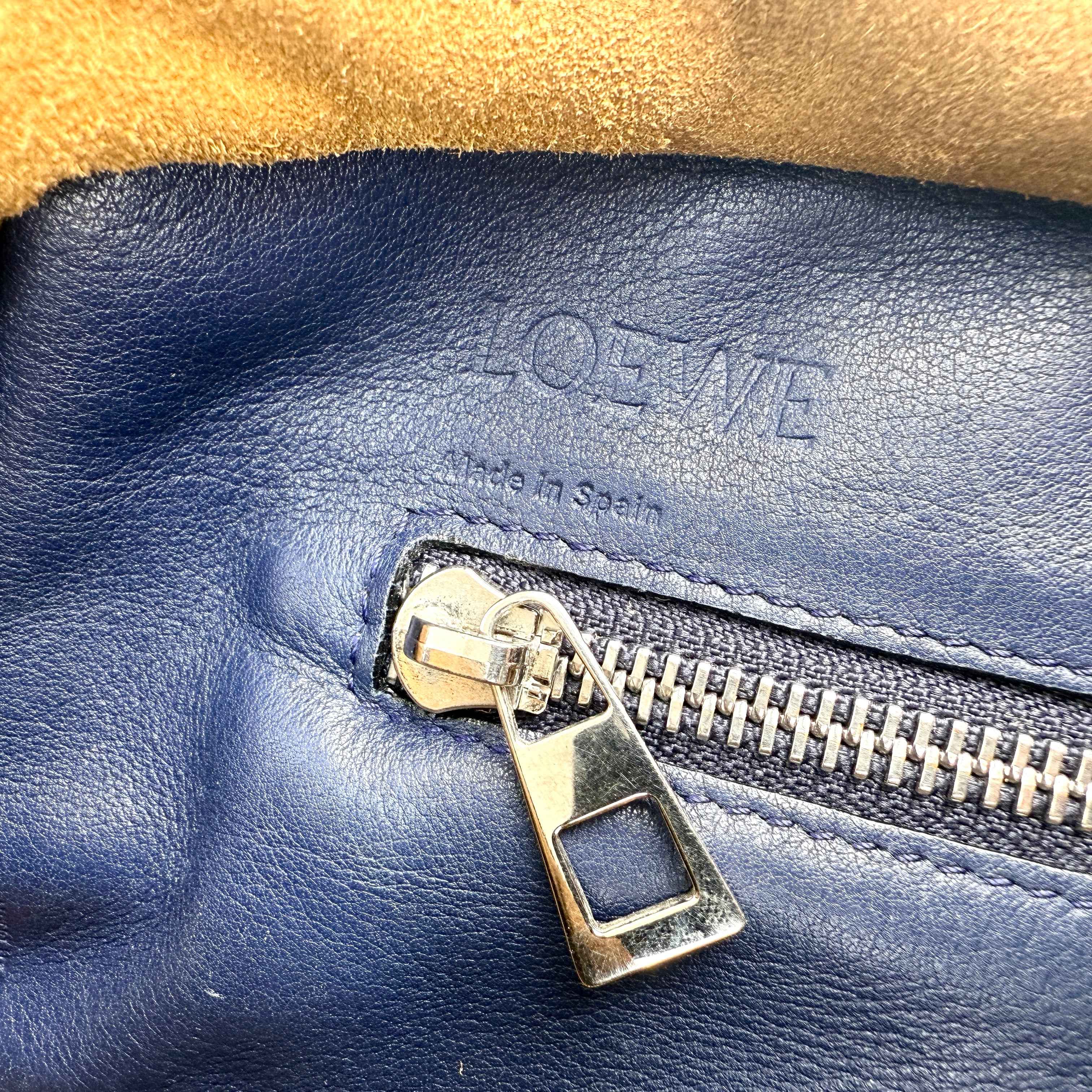 Loewe Amazona Handbag Navy blue Leather