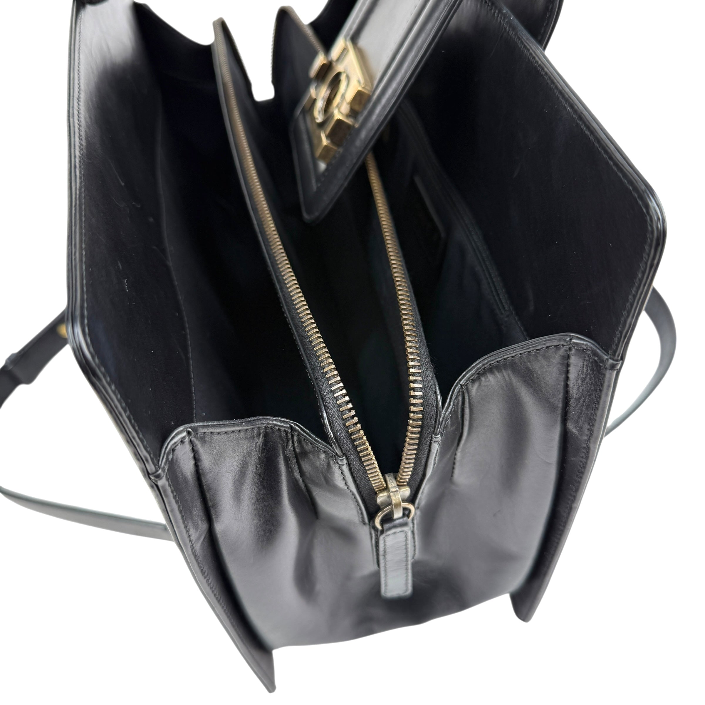 Pre-owned Chanel Black Smooth Calfskin Leather Boy Small Tote Bag