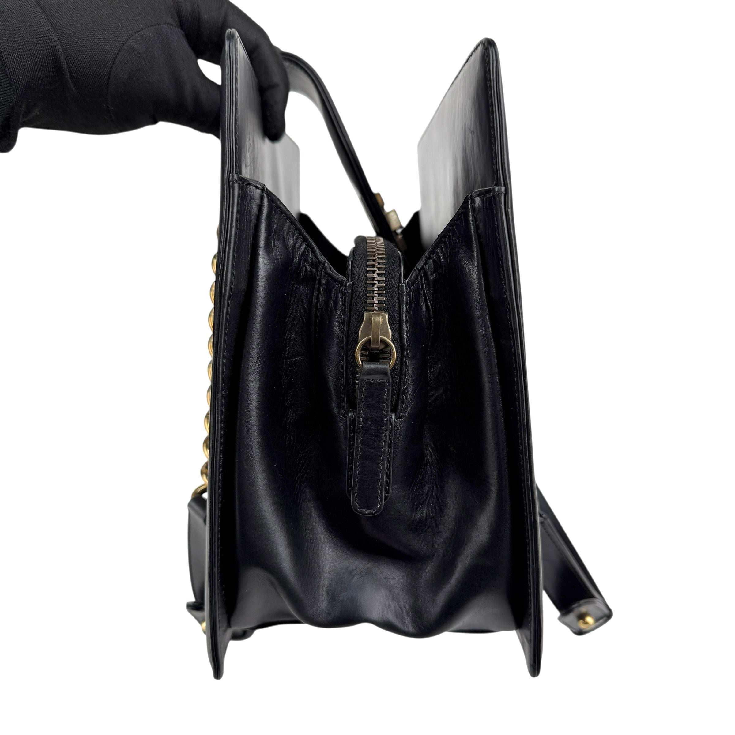 Pre-owned Chanel Black Smooth Calfskin Leather Boy Small Tote Bag