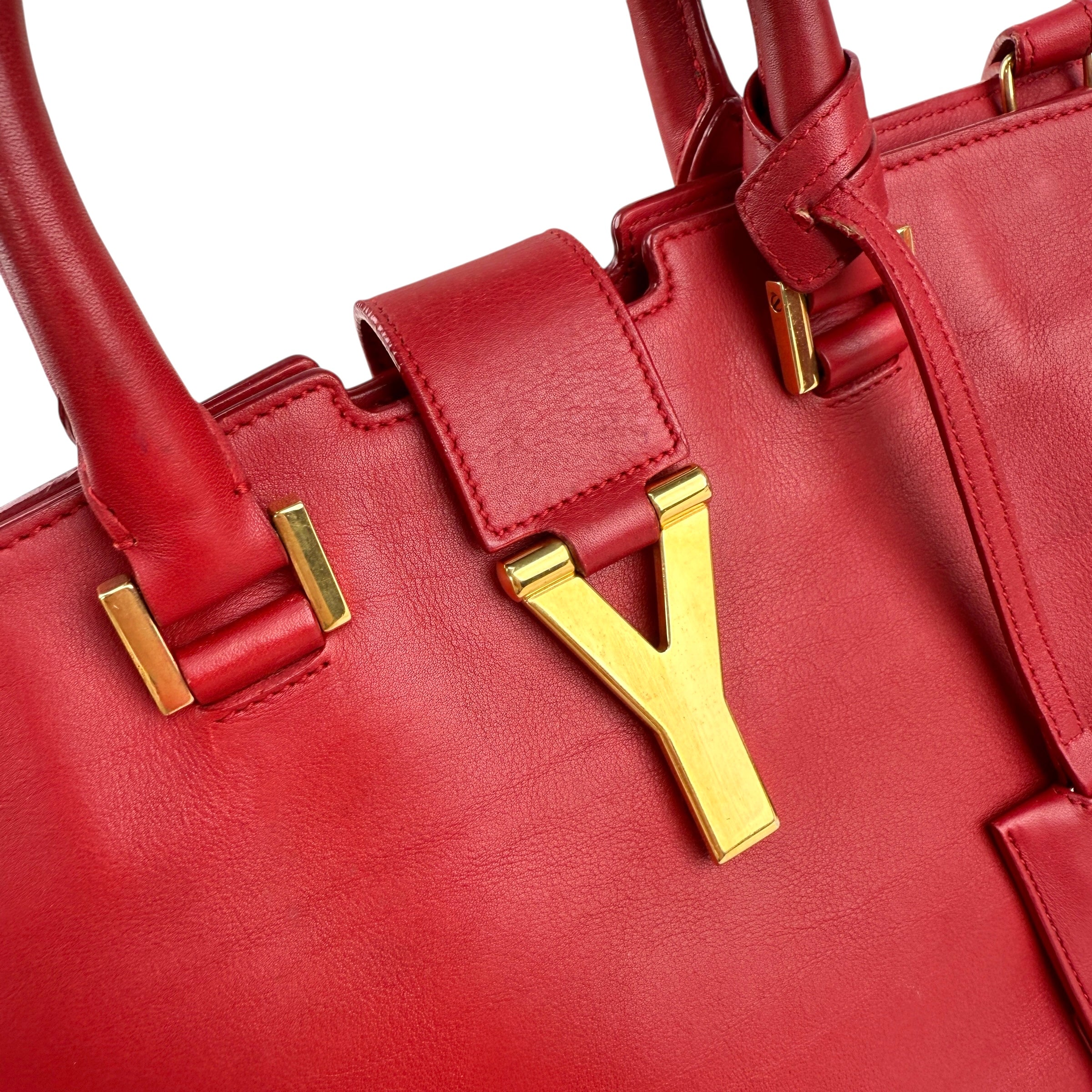 Pre-owned Saint Laurent Red Calfskin Leather Classic Medium Y Cabas Bag