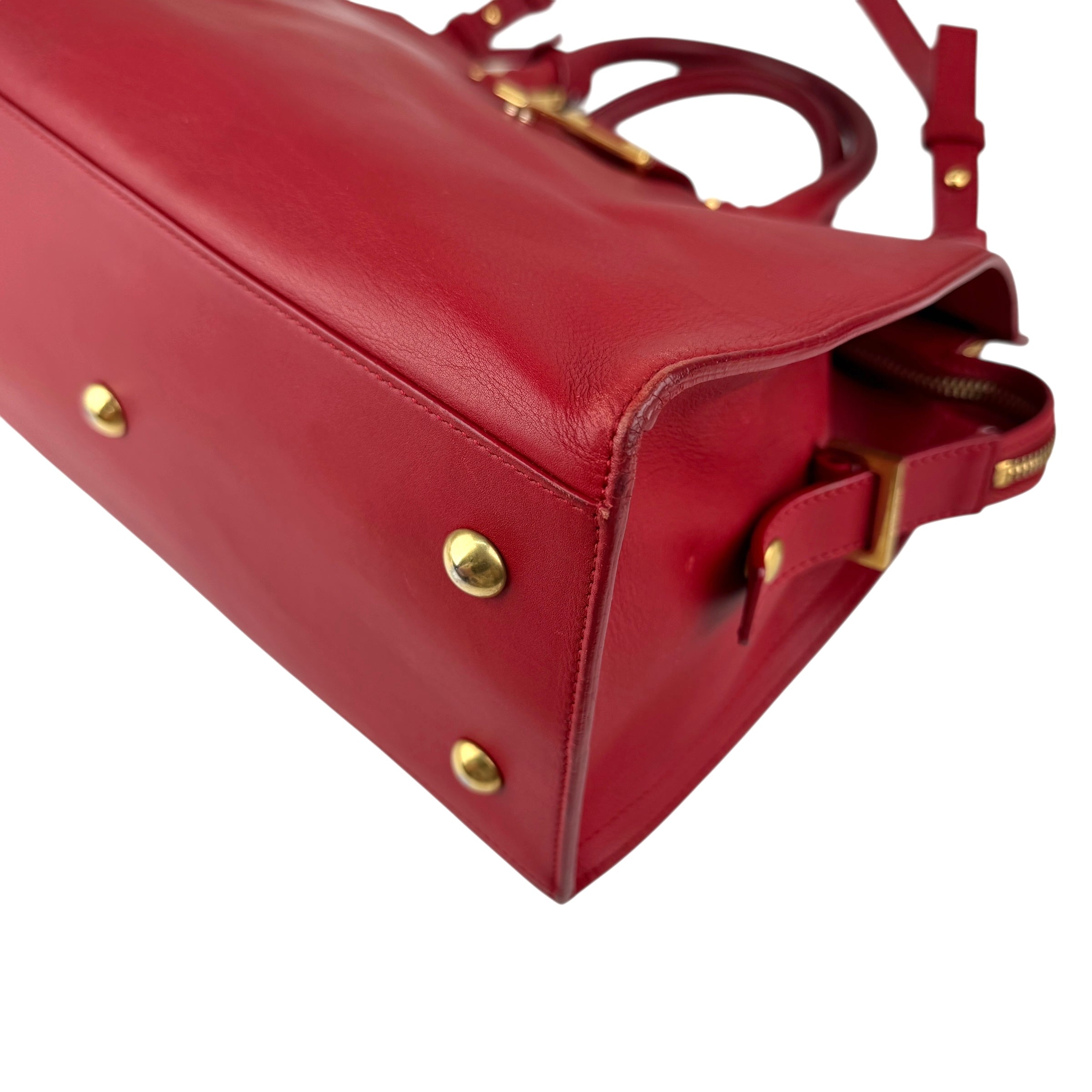 Pre-owned Saint Laurent Red Calfskin Leather Classic Medium Y Cabas Bag