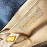 Pre-owned Chanel Black Quilted Leather Medium Boy Flap Bag