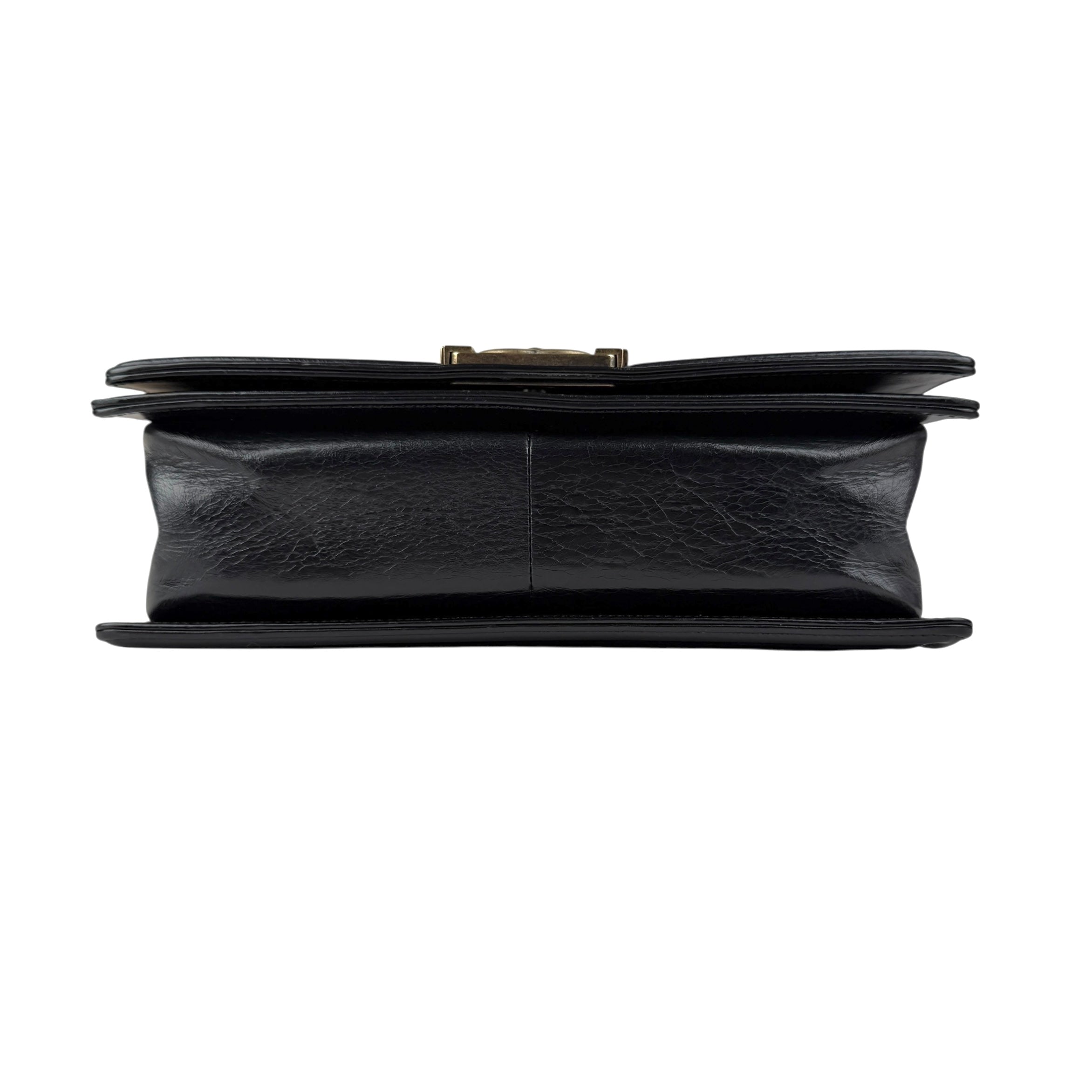 Pre-owned Chanel Black Quilted Leather Medium Boy Flap Bag