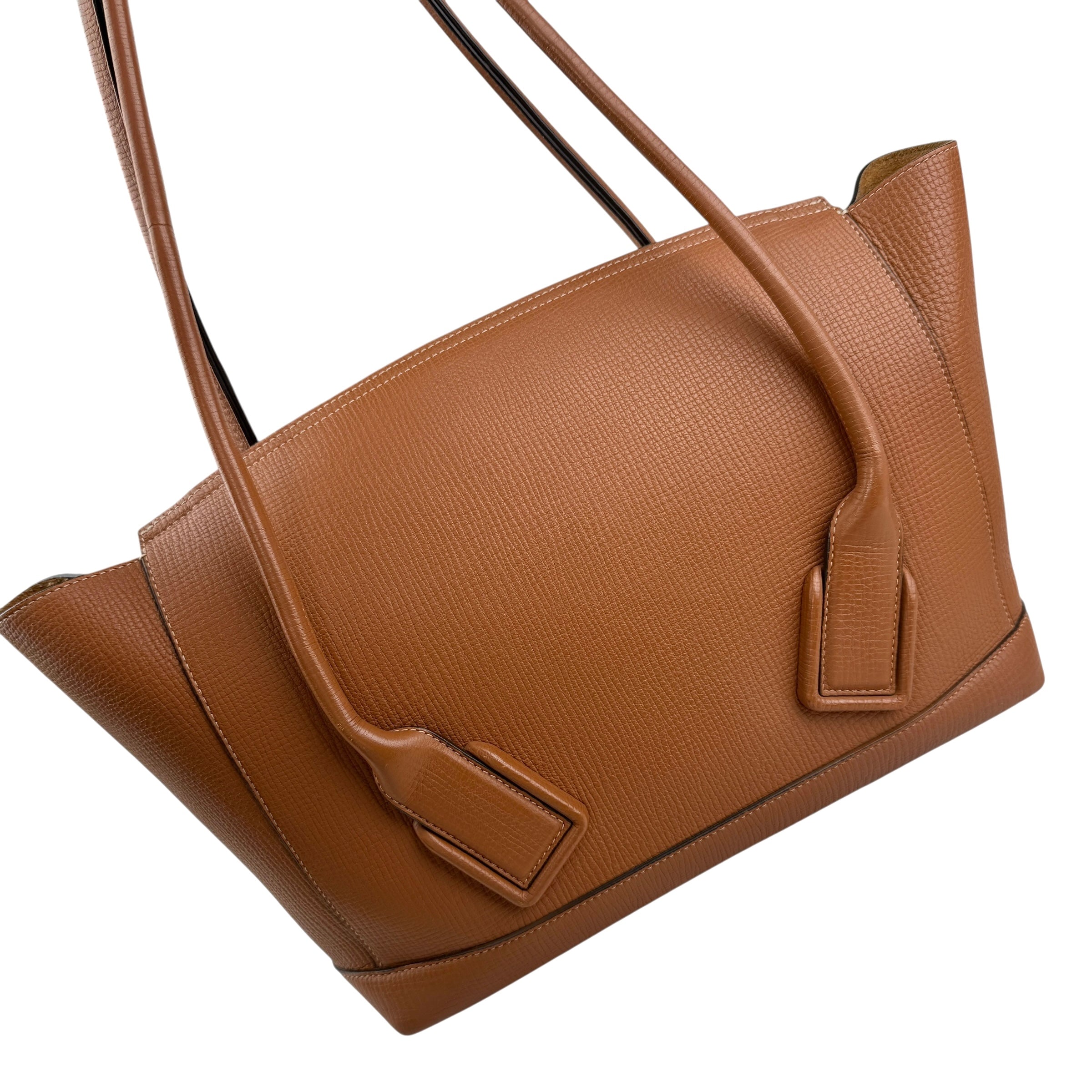 Pre-owned Bottega Veneta Medium Grained Calfskin The Arco tote bag