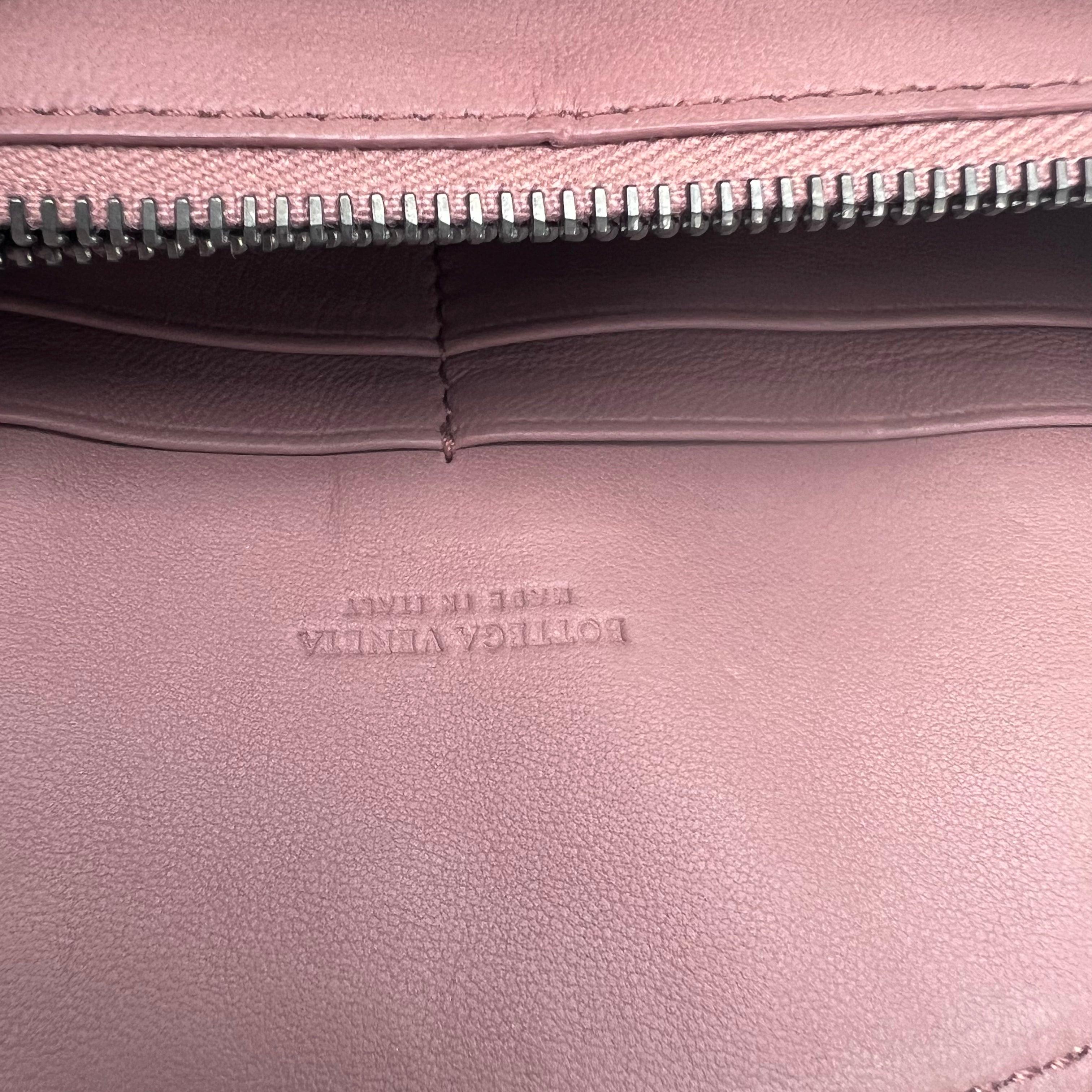 Pre-owned bottega-veneta-intrecciato-leather-shoulder-bag-front