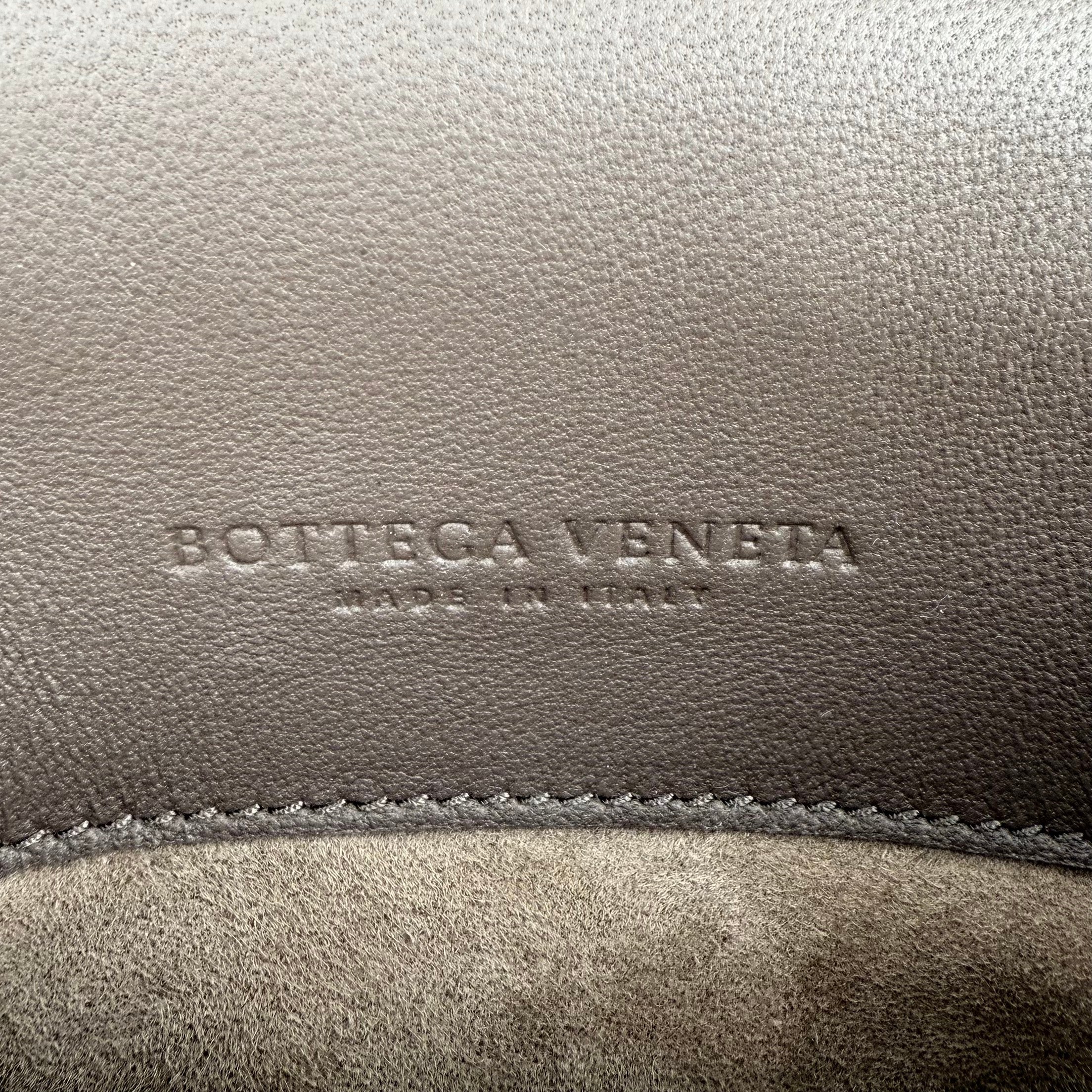 Pre-owned Bottega Veneta Luna Saddle Crossbody Bag crossbody bag
