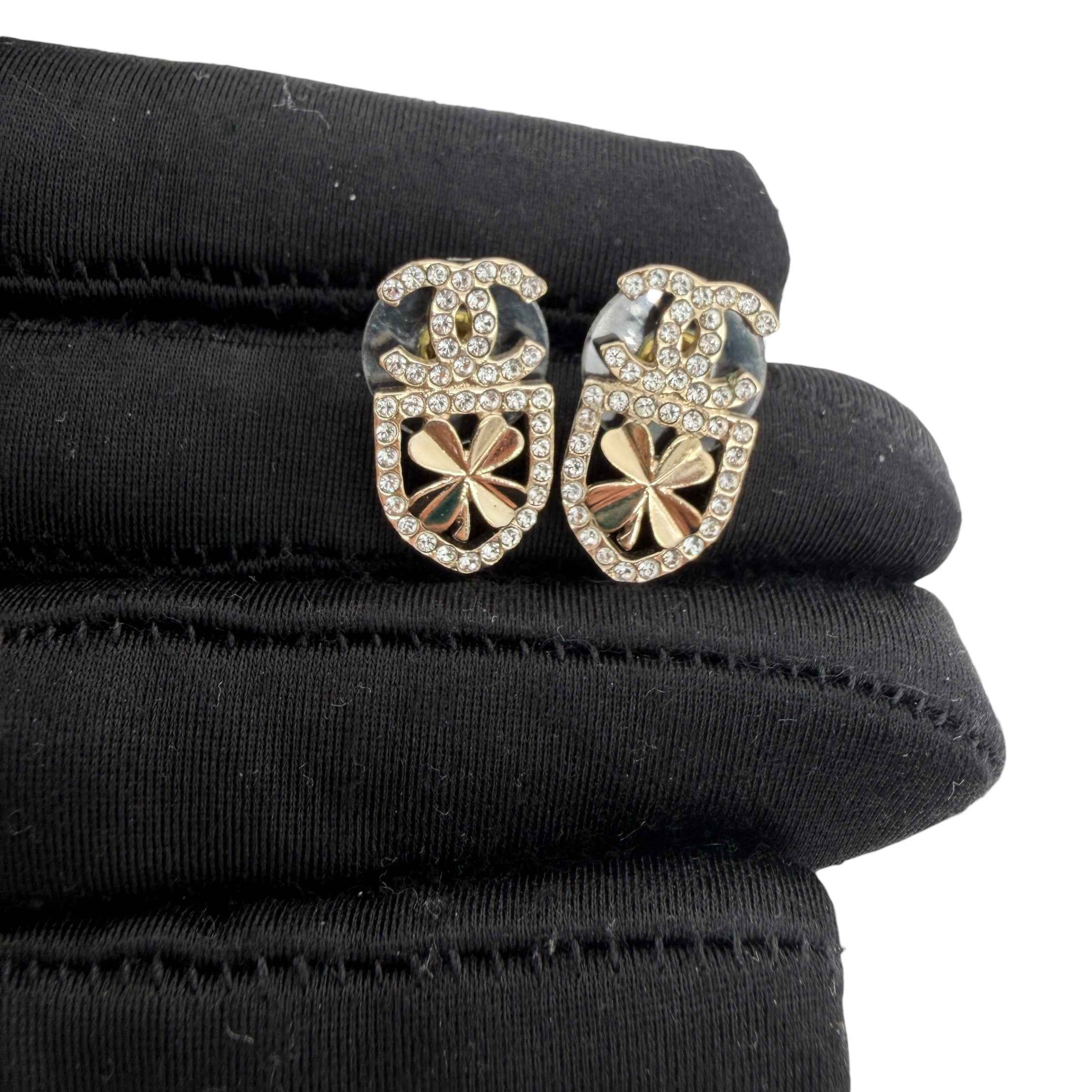 Chanel Pierce CC mark/clover motif rhinestone gold