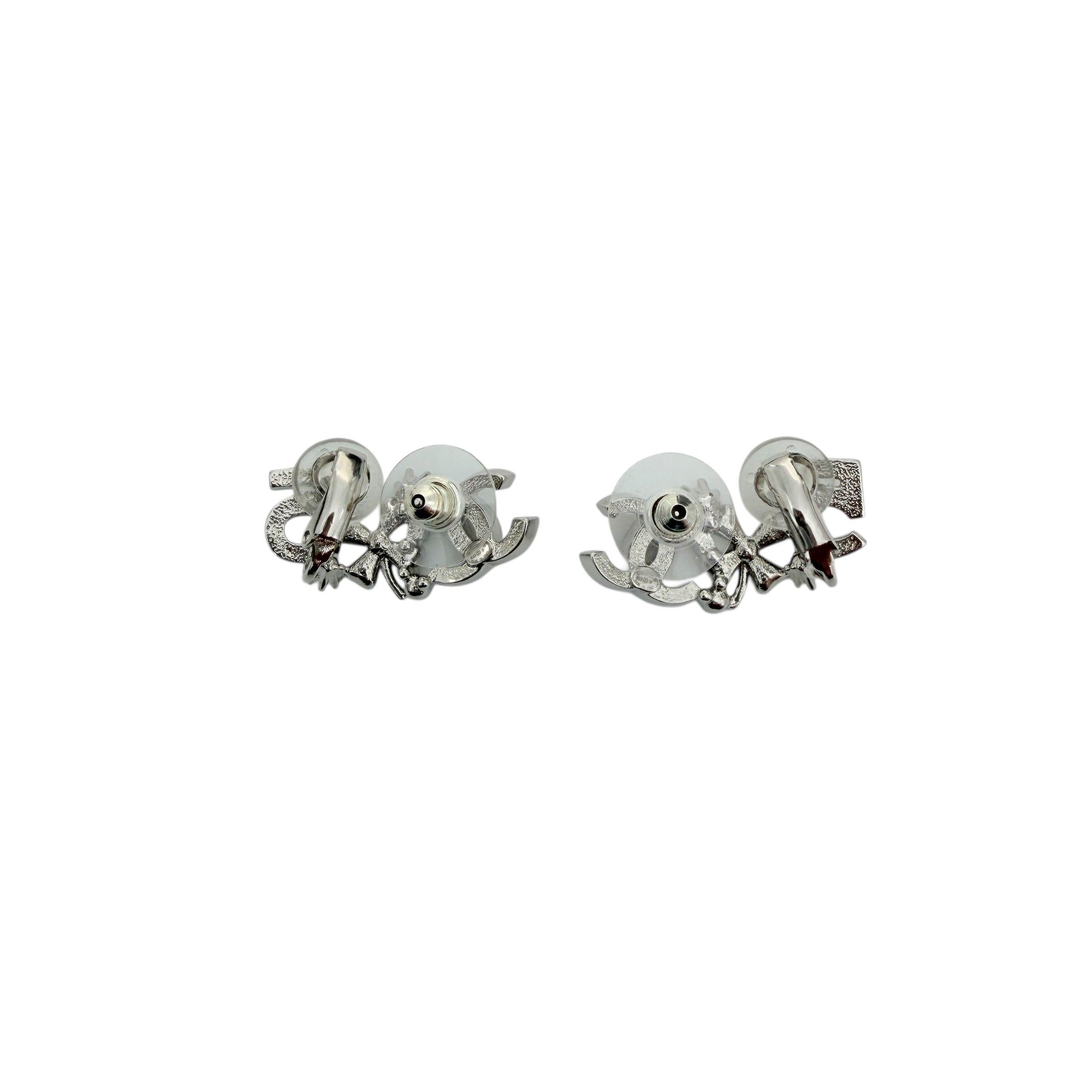 Pre-owned Chanel Silver Metal and Crystal CC No.5 Stud Earrings