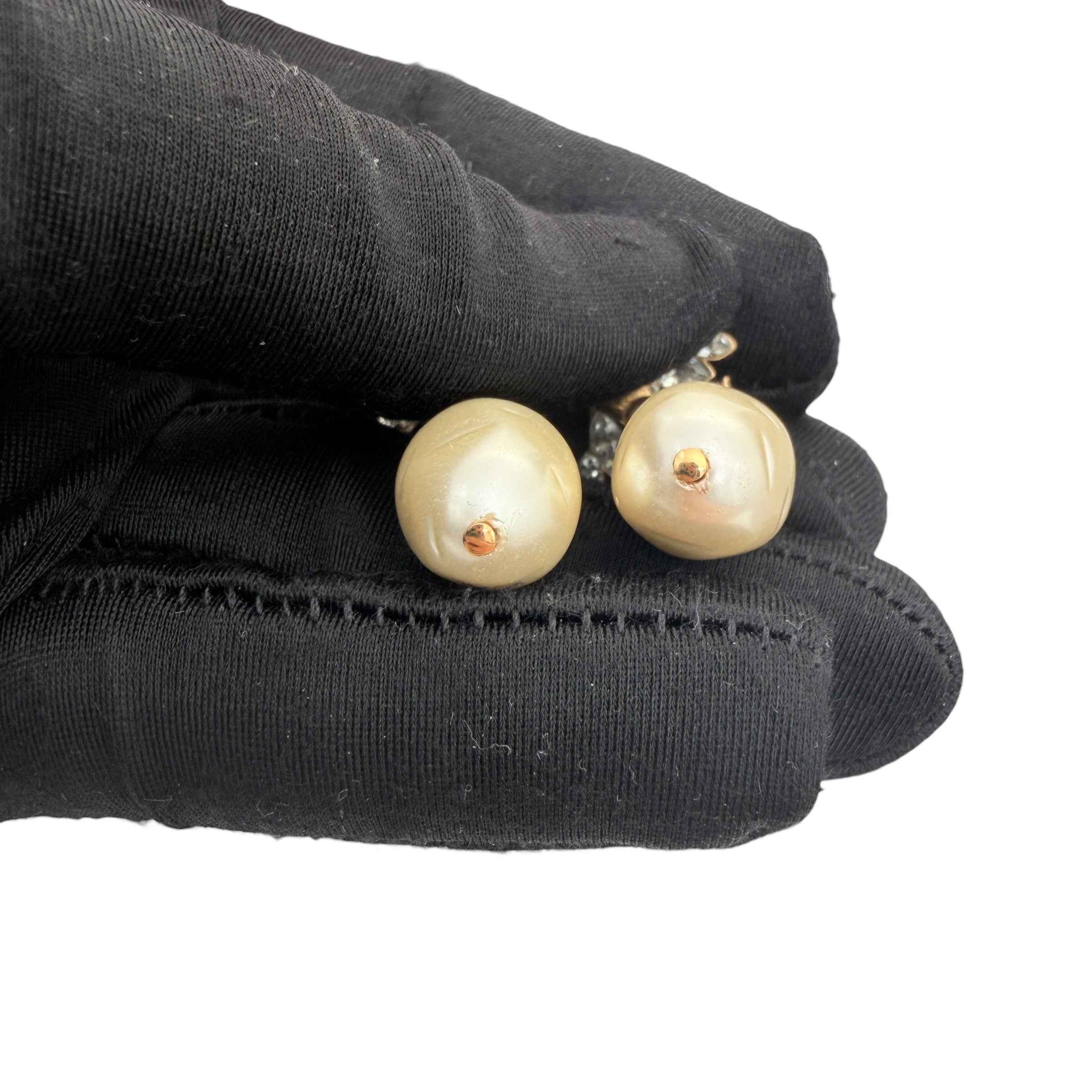 Gucci Pearls earrings