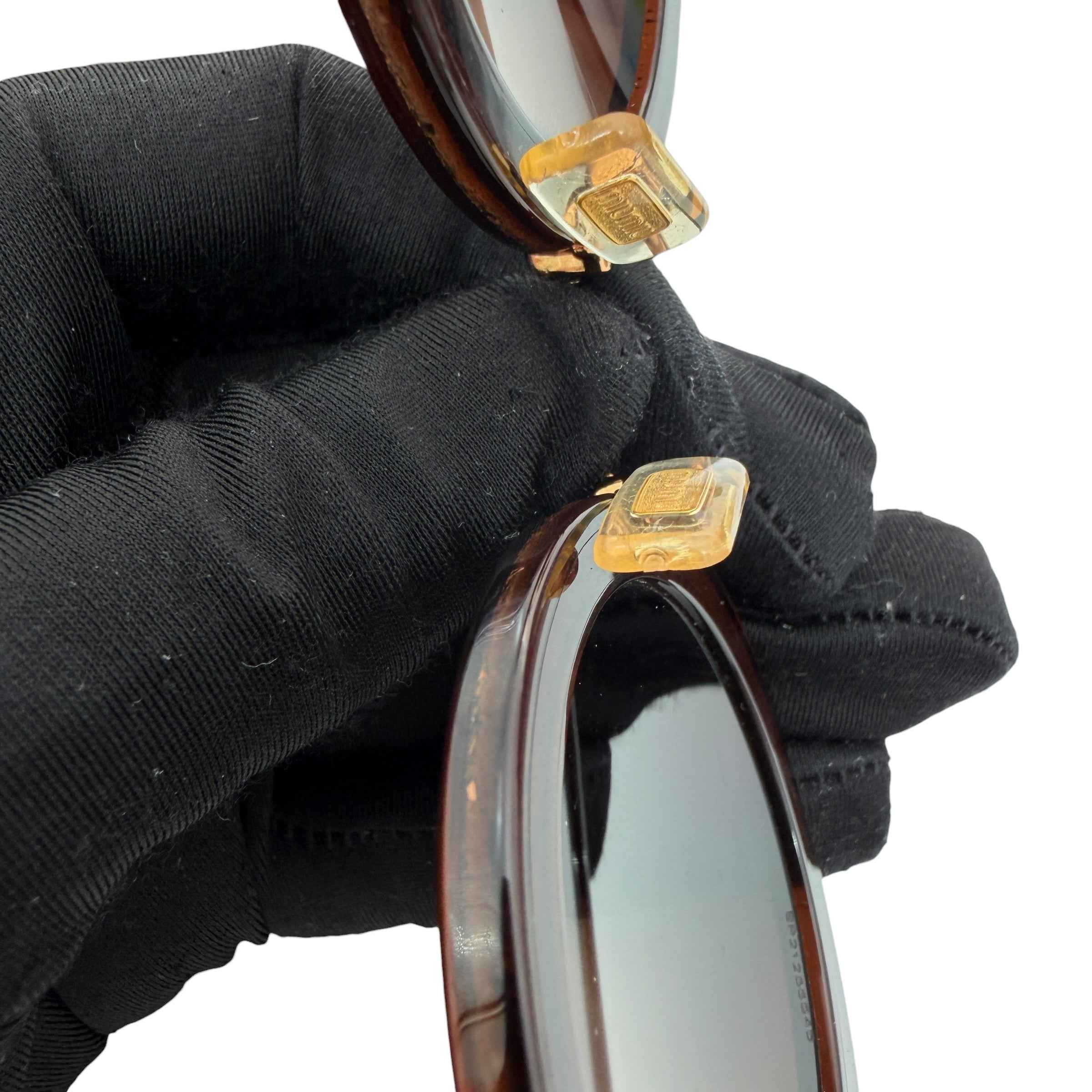Miu Miu Sunglasses SMU13N