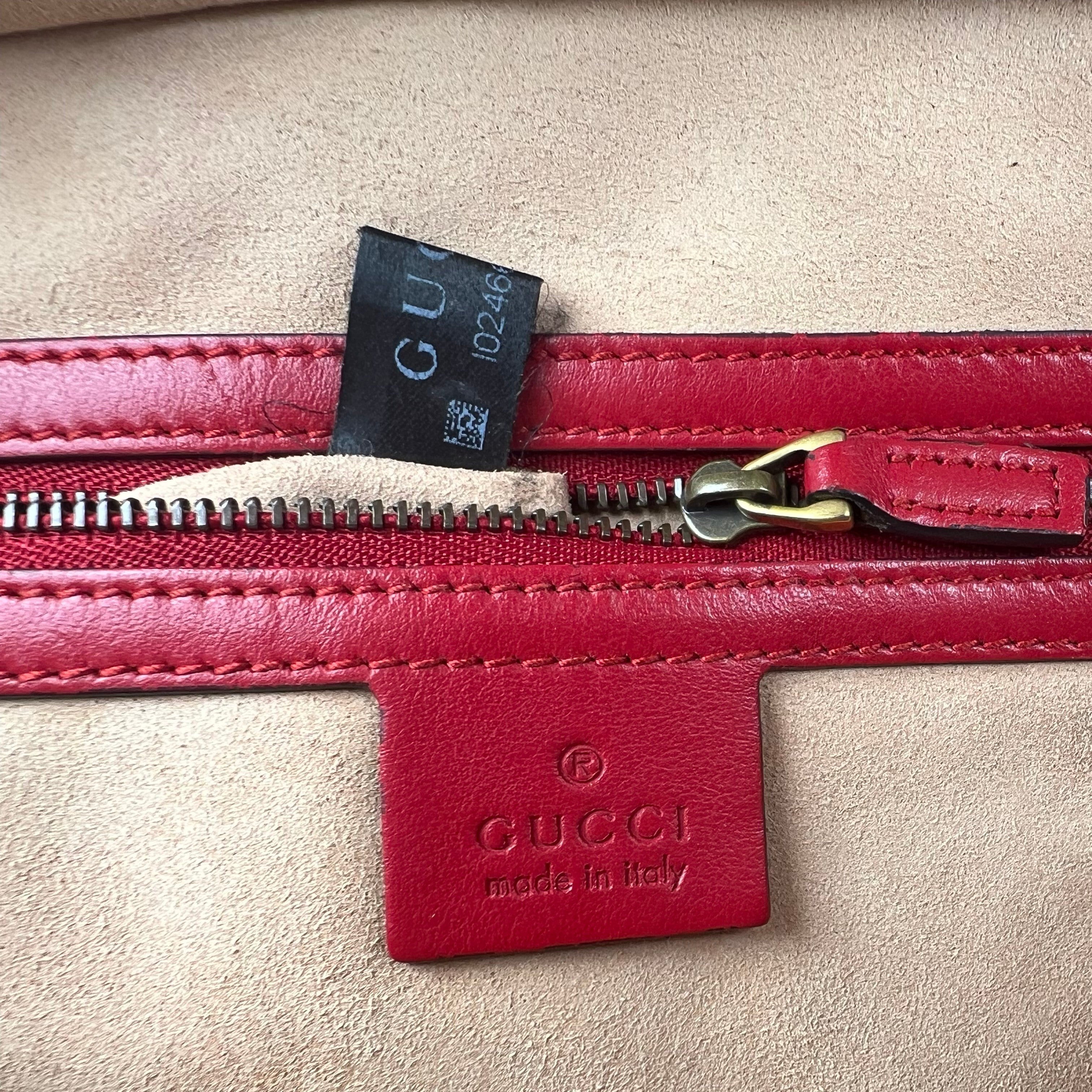 Pre-owned Gucci Medium GG Marmont Matelasse Chevron Top Handle Red bag