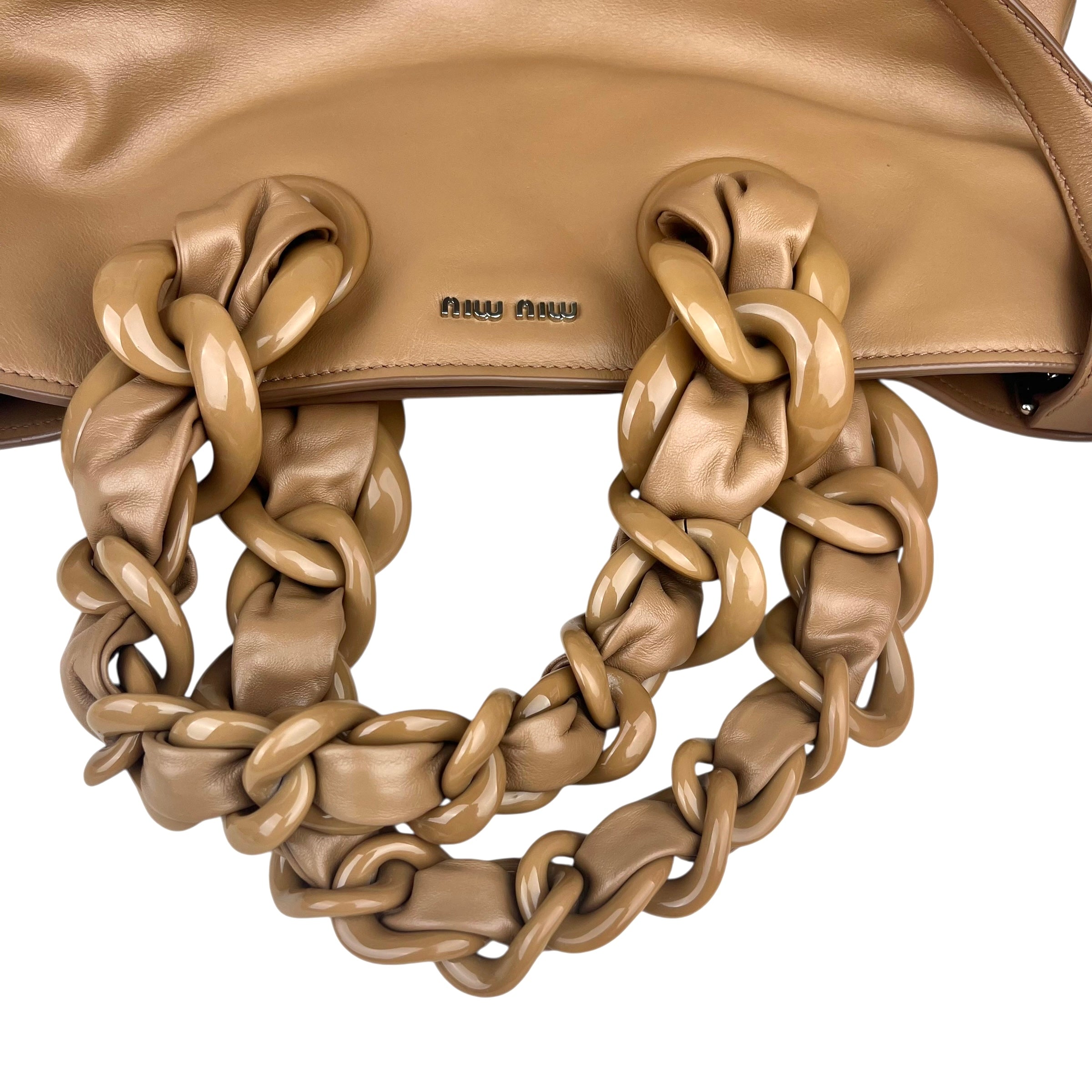 Pre-owned miu-miu-convertible-resin-chain-medium-leather-tote-front