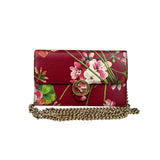 gucci-red-interlocking-g-blooms-leather-wallet-on-chain-front