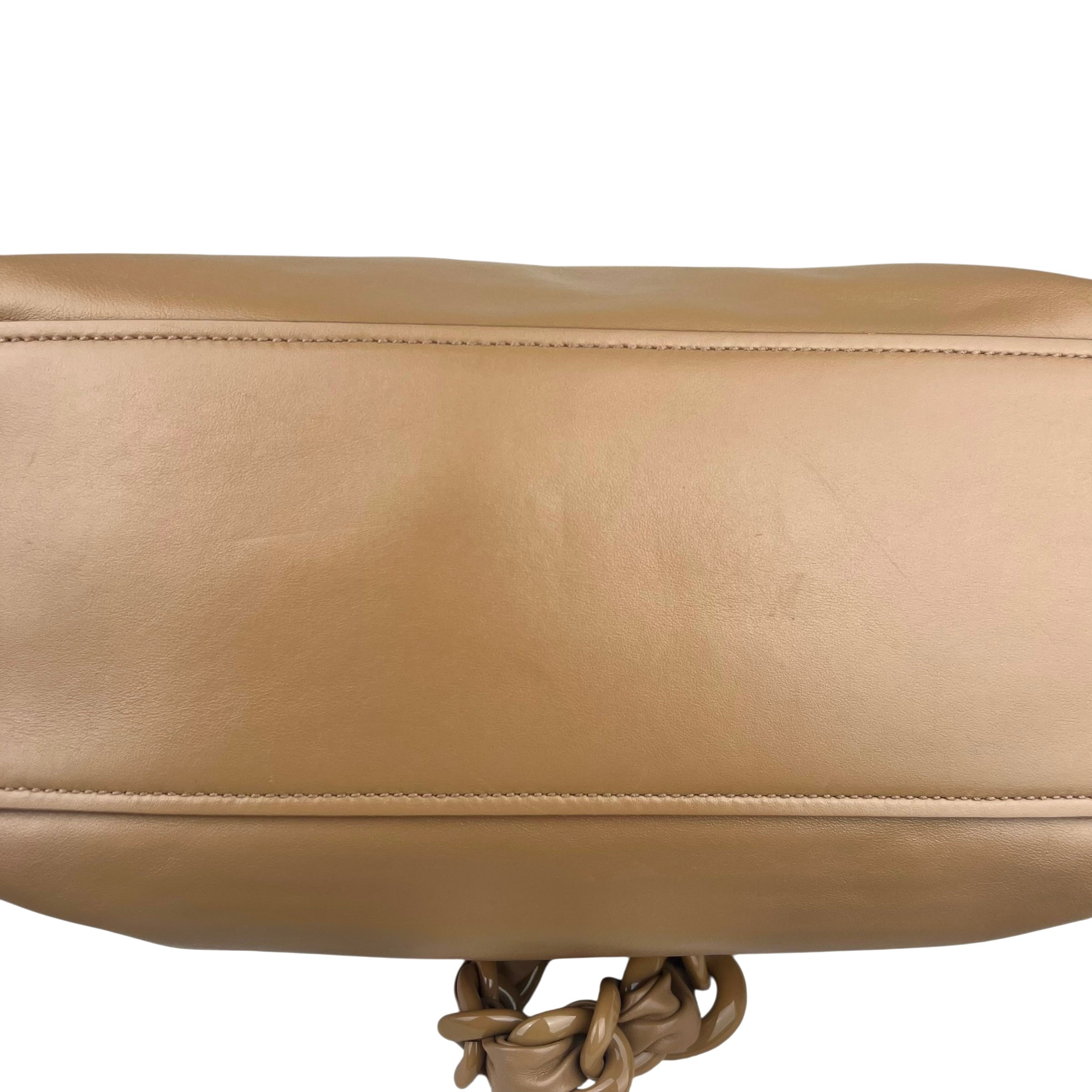 Pre-owned miu-miu-convertible-resin-chain-medium-leather-tote-front
