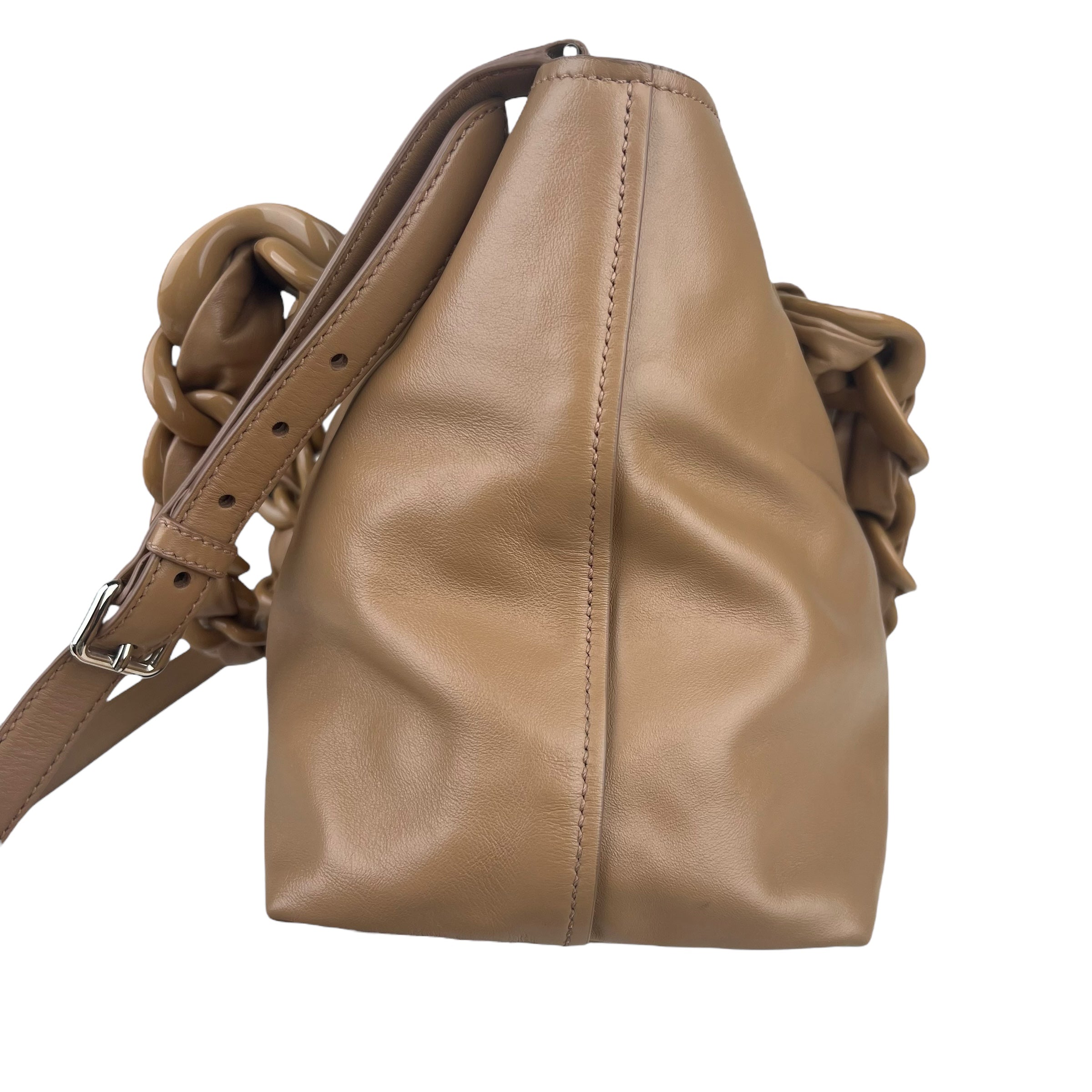Pre-owned miu-miu-convertible-resin-chain-medium-leather-tote-front
