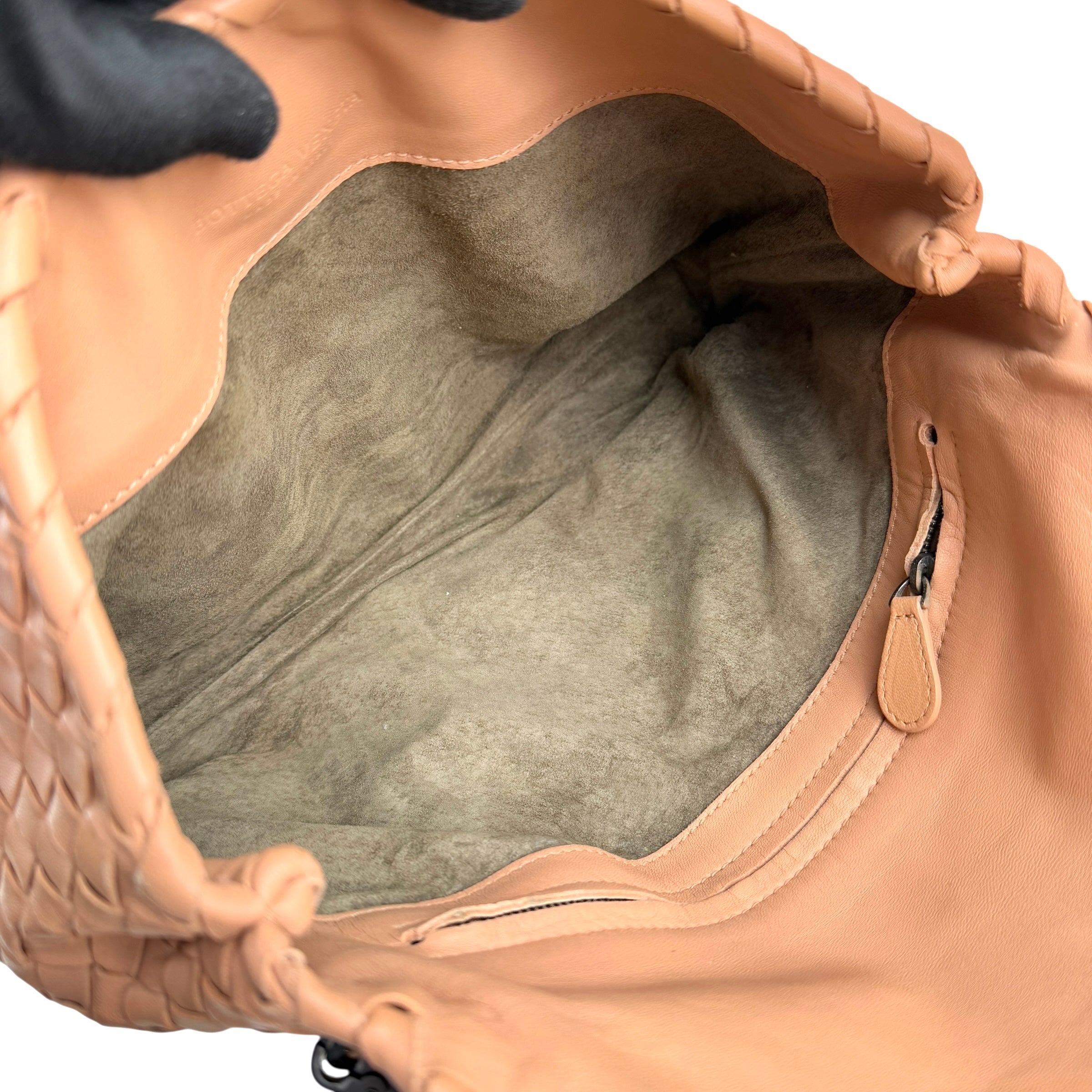 bottega veneta intrecciato two-way shoulder bag inside